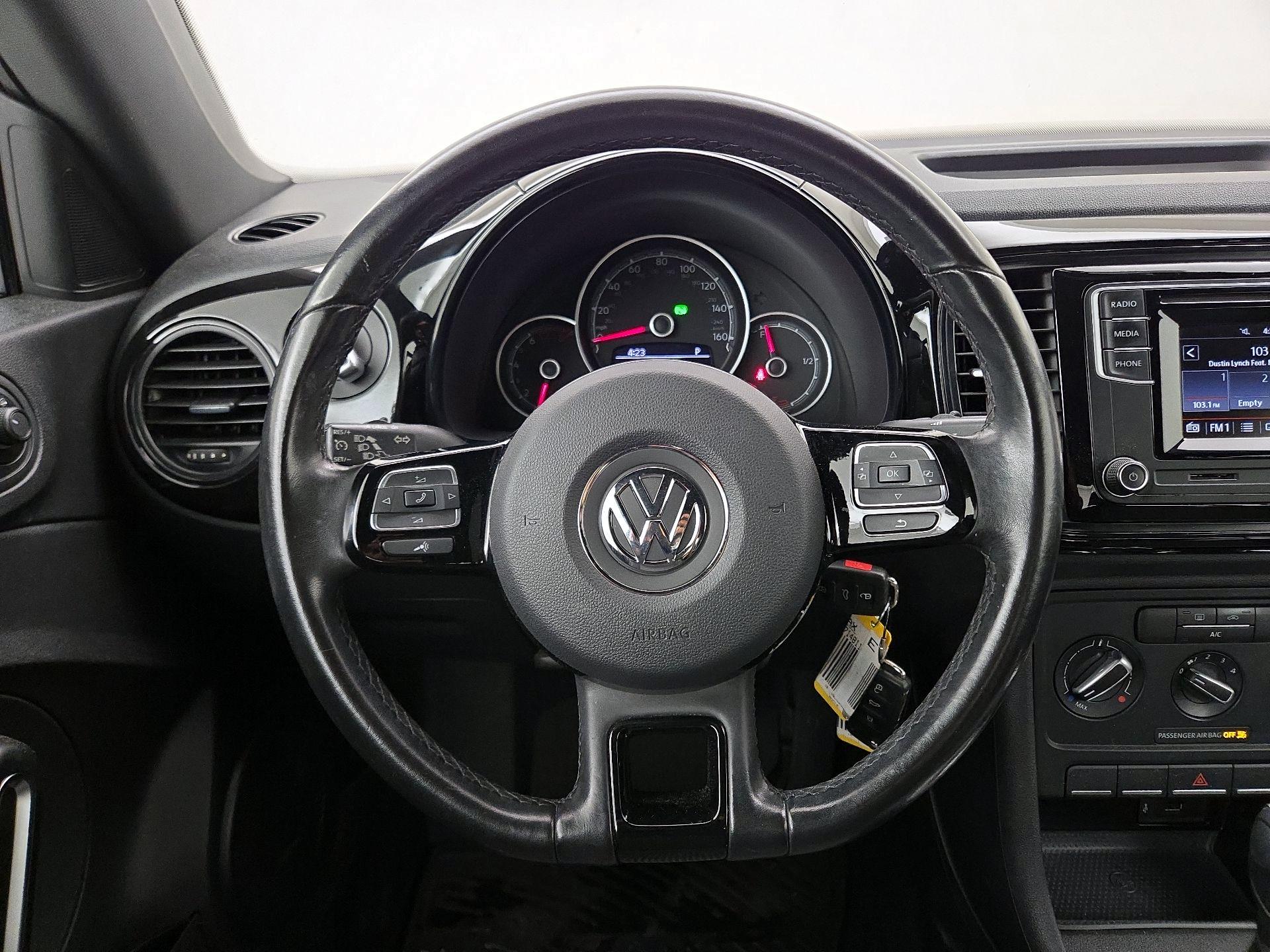 Thumbnail: 2018 Volkswagen Beetle - 10