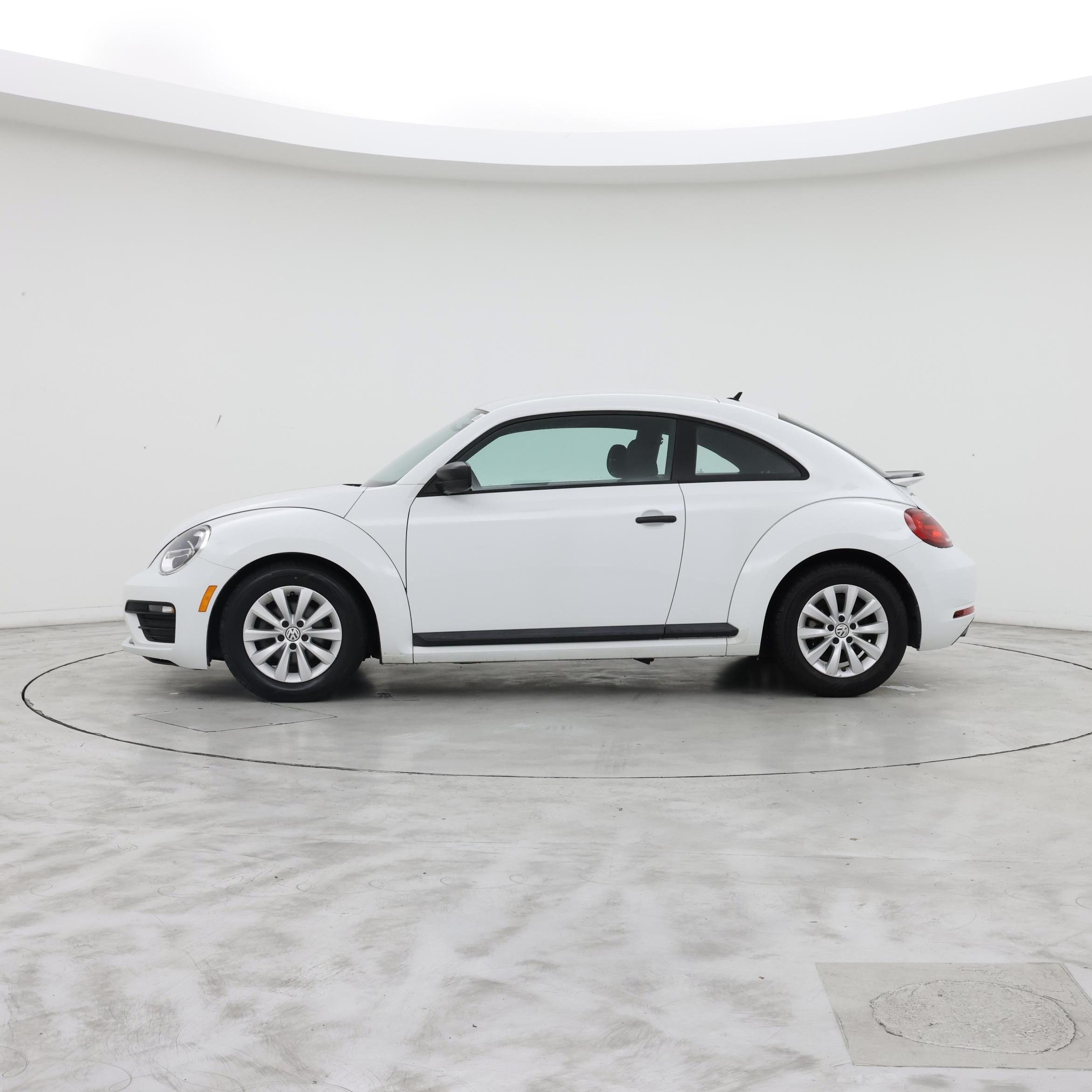 Thumbnail: 2018 Volkswagen Beetle - 3