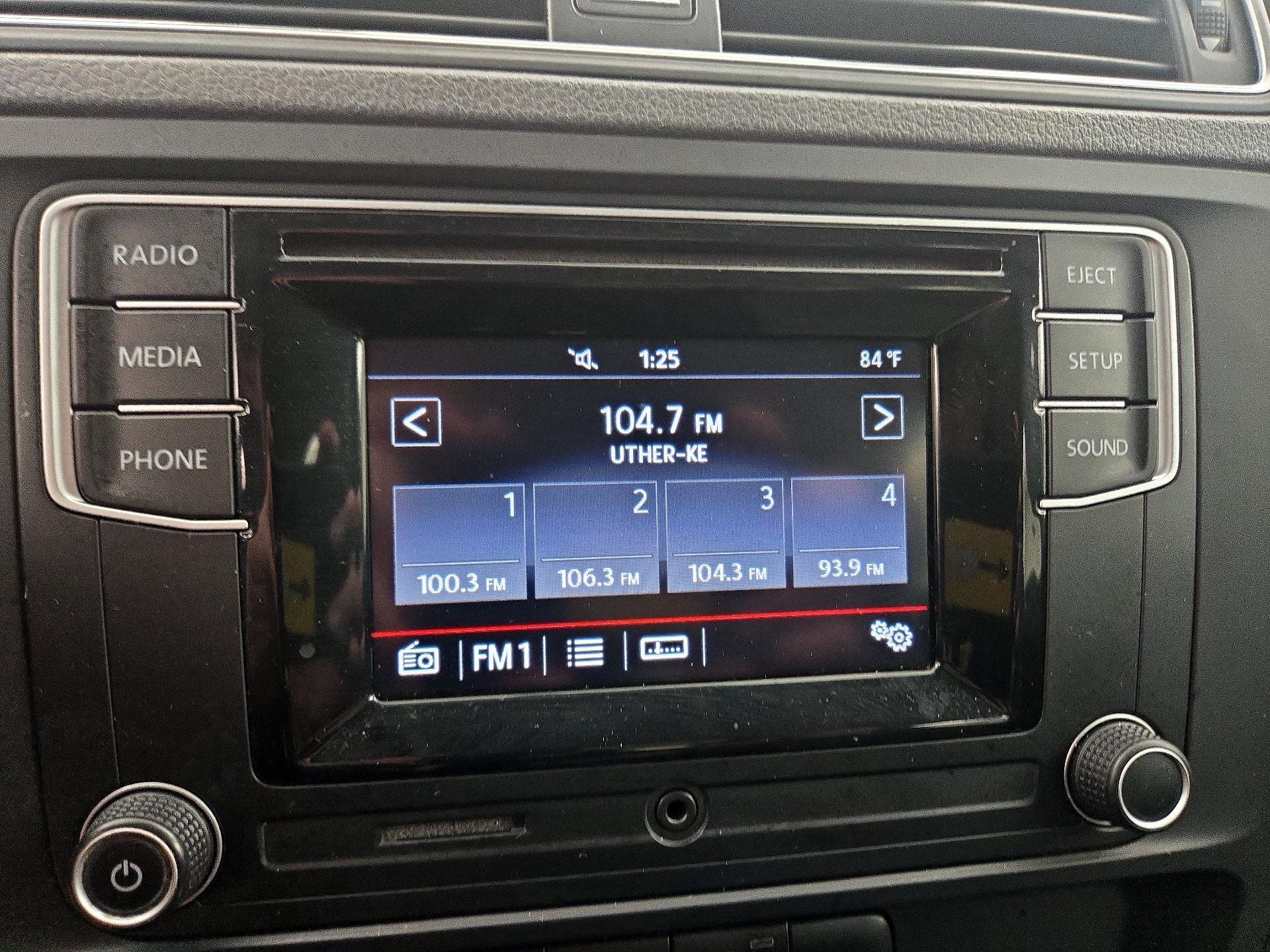 Thumbnail: 2018 Volkswagen Jetta - 15