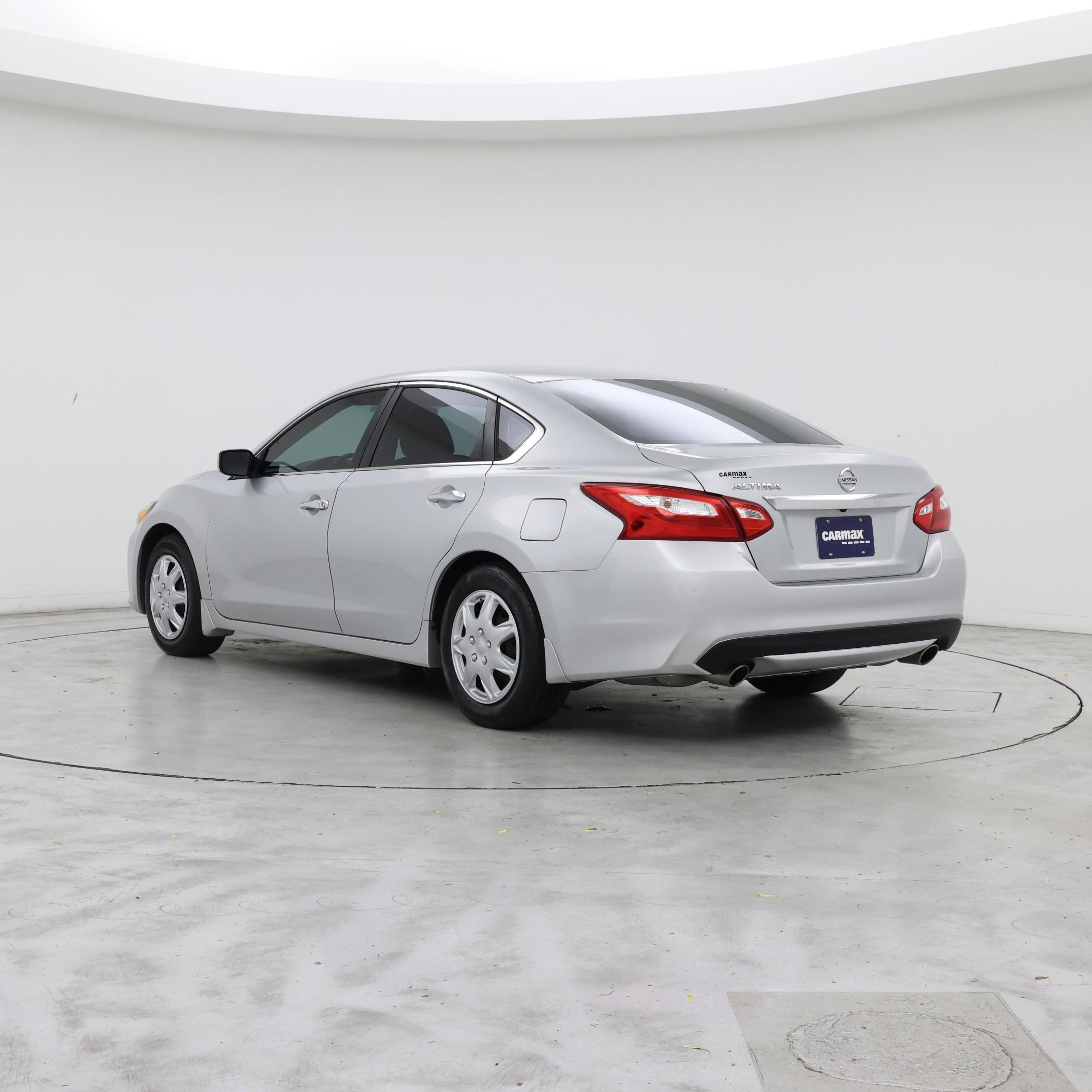 Thumbnail: 2017 Nissan Altima - 2