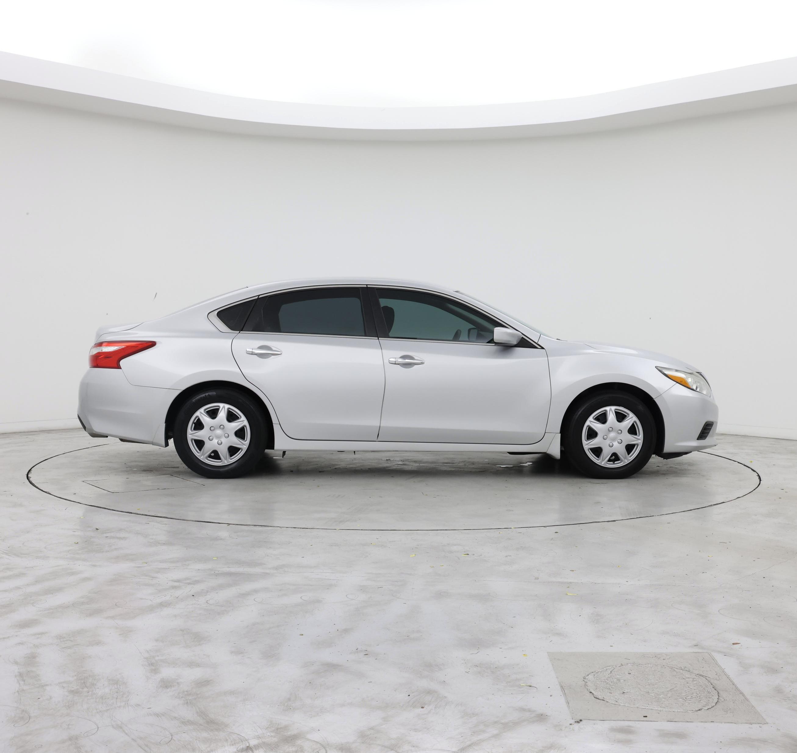 Thumbnail: 2017 Nissan Altima - 7