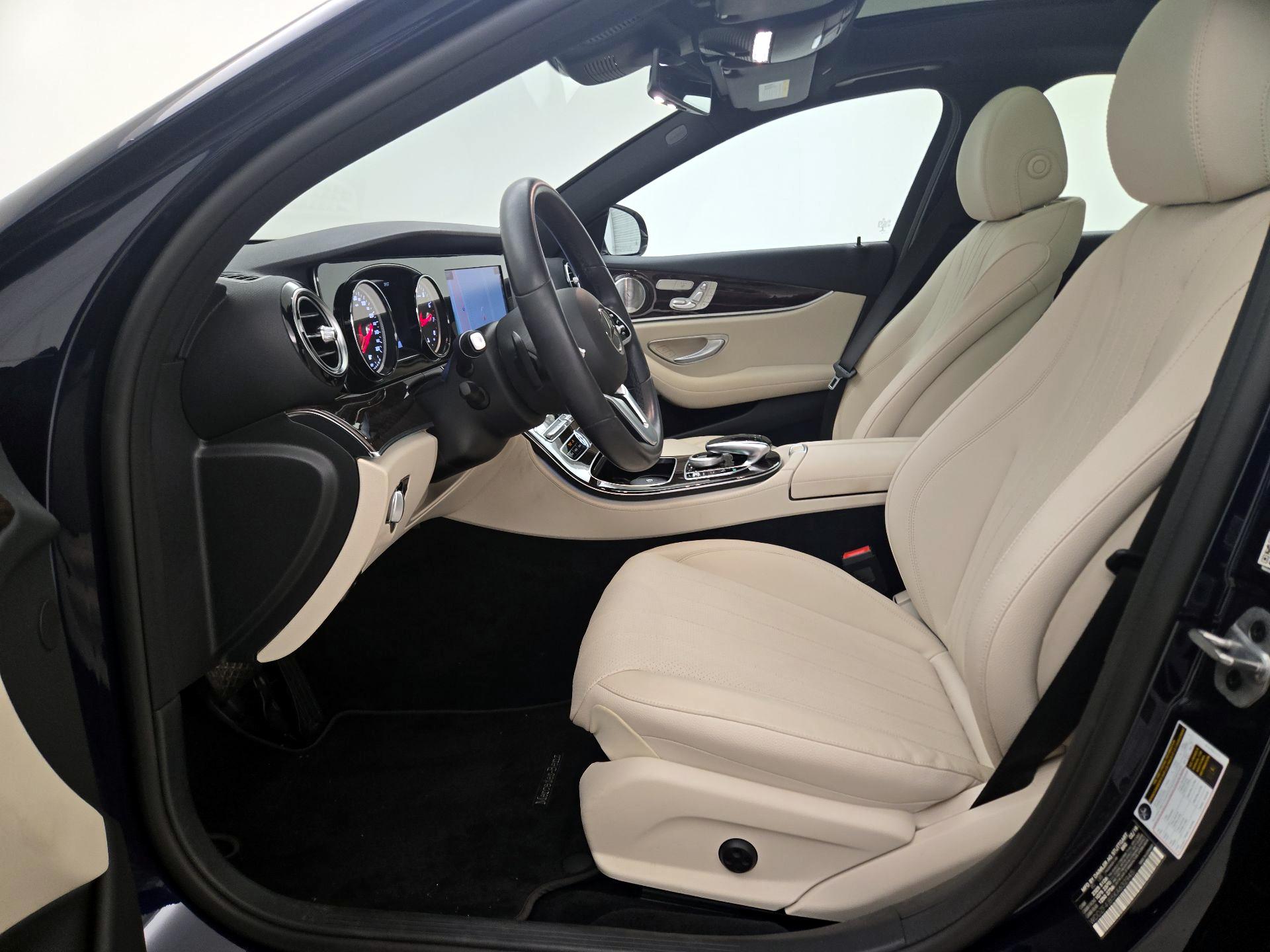 Thumbnail: 2019 Mercedes-Benz E-Class - 11