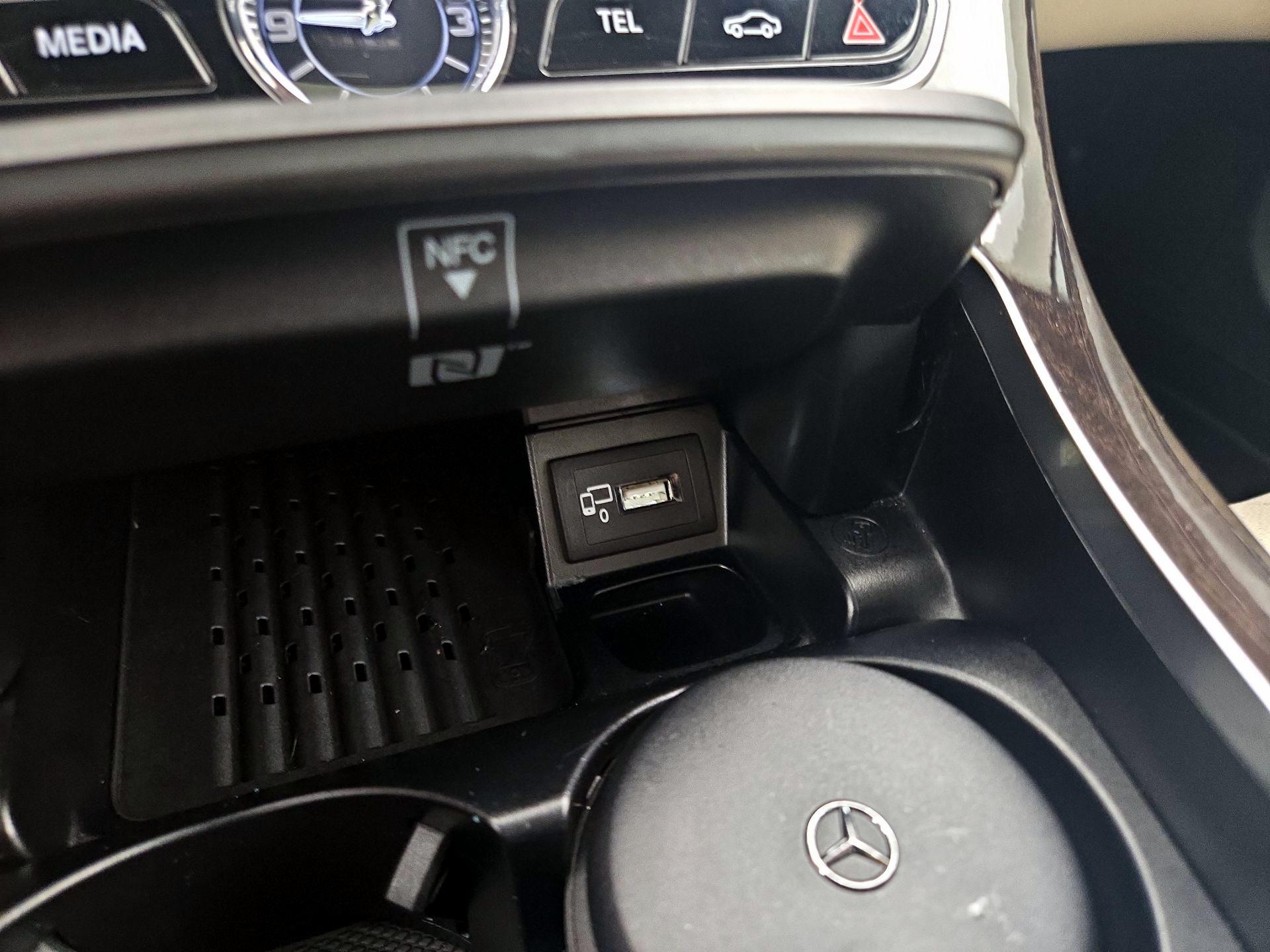 Thumbnail: 2019 Mercedes-Benz E-Class - 19