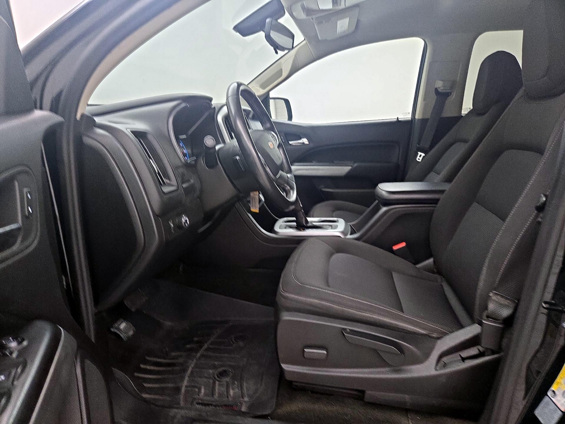 Thumbnail: 2017 Chevrolet Colorado - 11