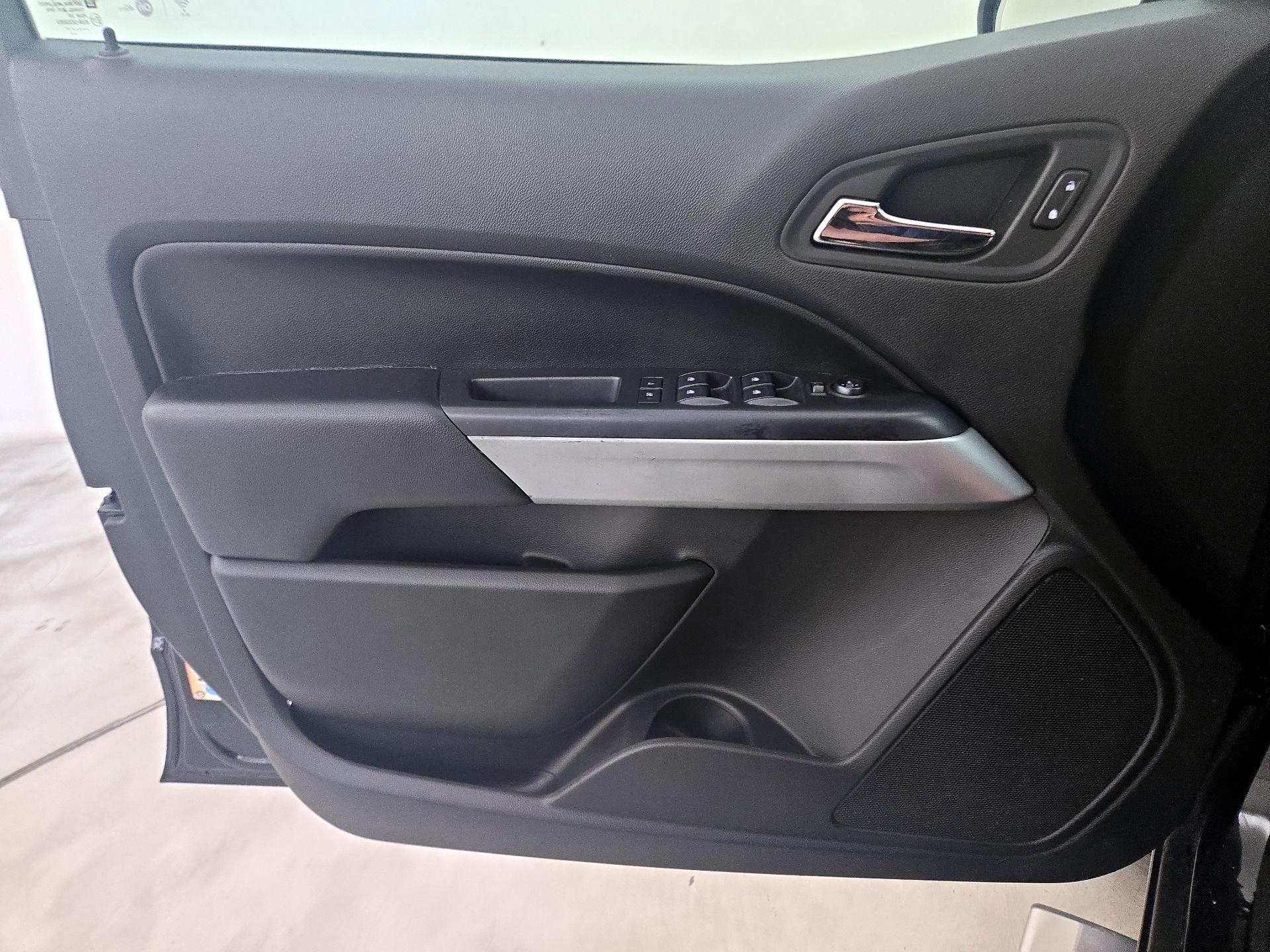 Thumbnail: 2017 Chevrolet Colorado - 12