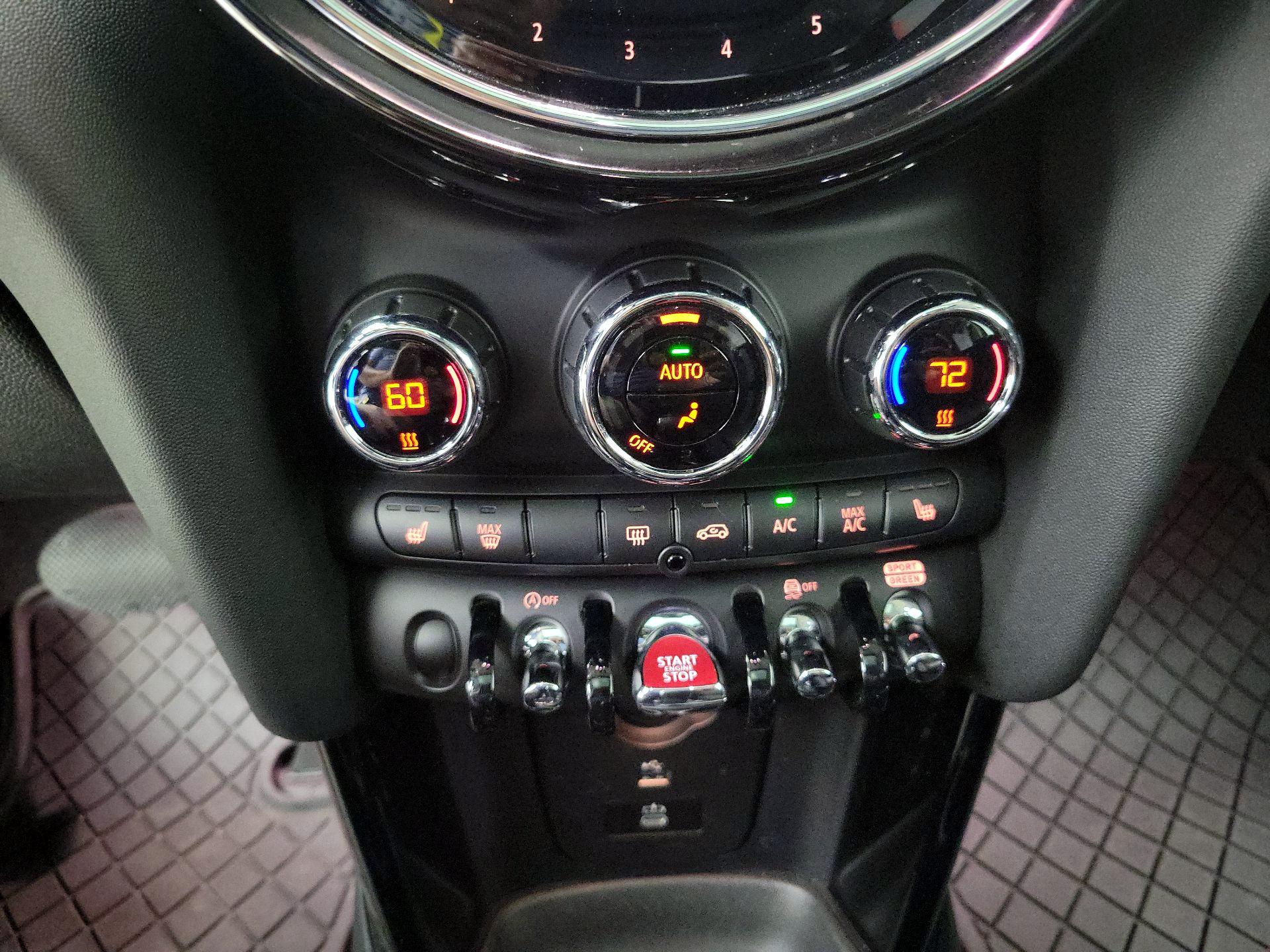 Thumbnail: 2023 MINI Cooper Hardtop - 17