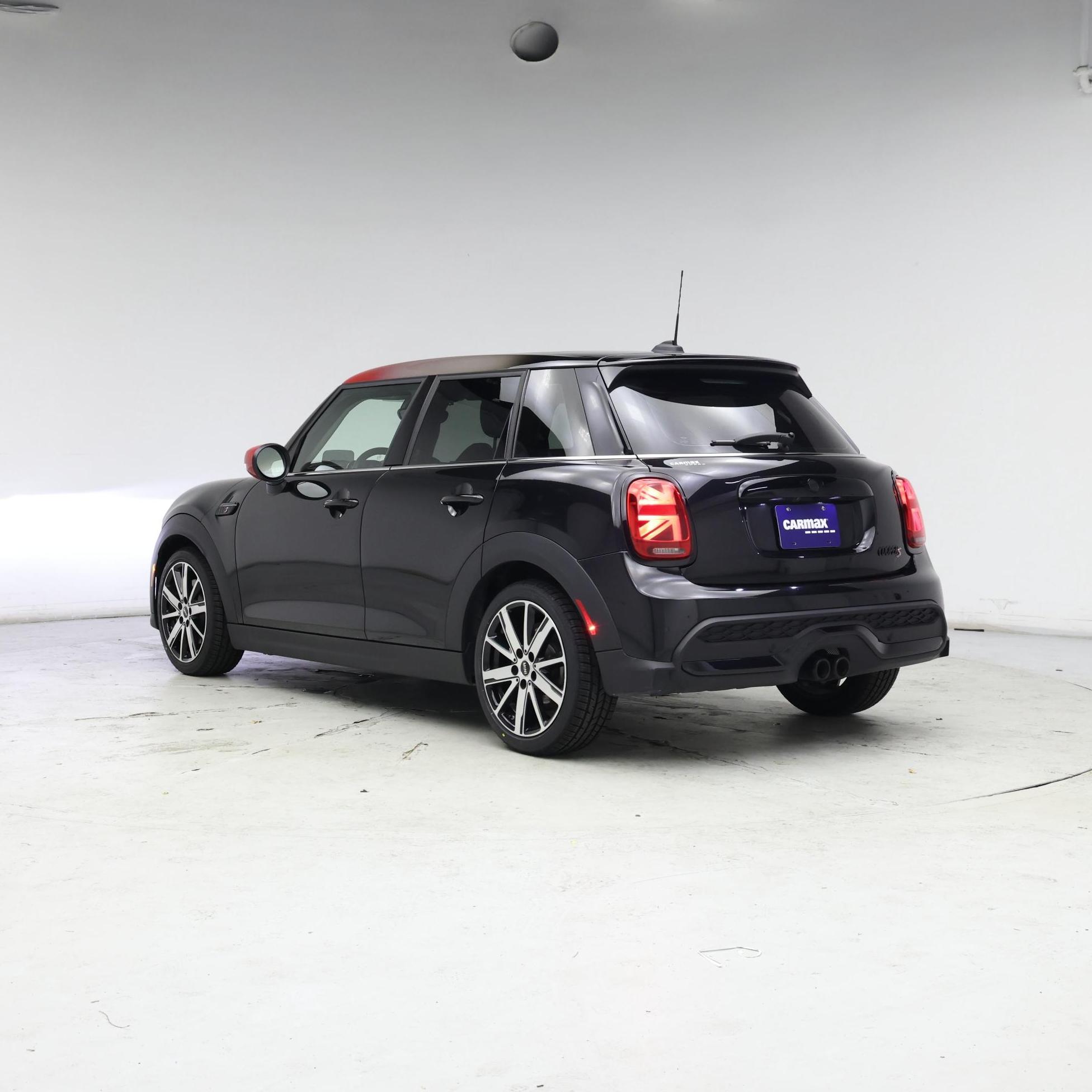 Thumbnail: 2023 MINI Cooper Hardtop - 2