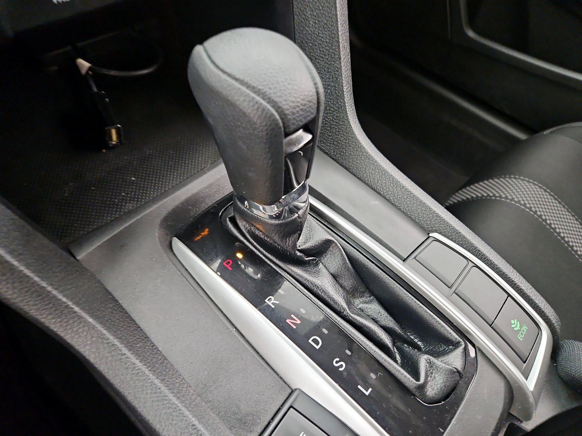 Thumbnail: 2019 Honda Civic - 17