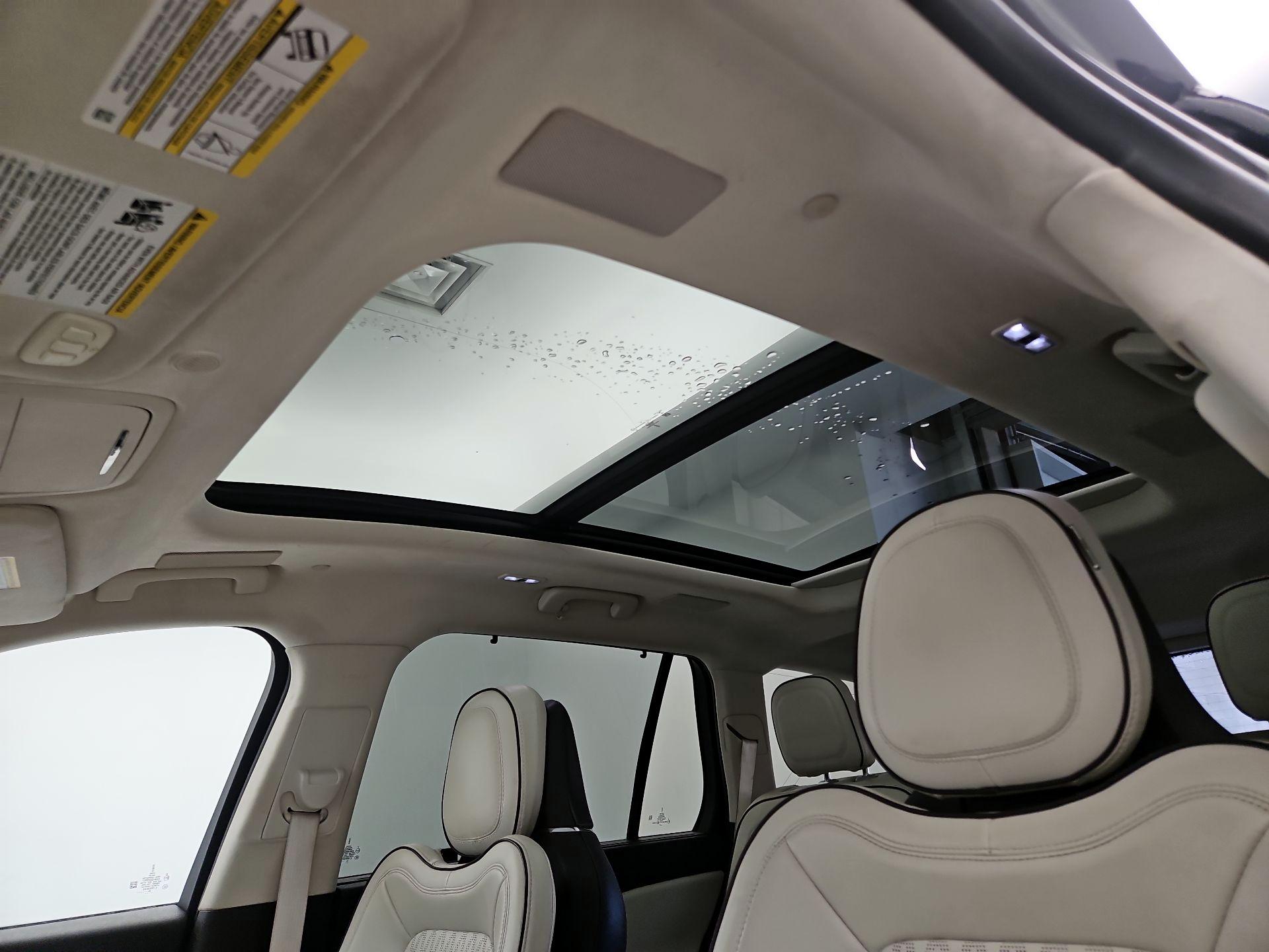 Thumbnail: 2021 Lincoln Aviator - 20