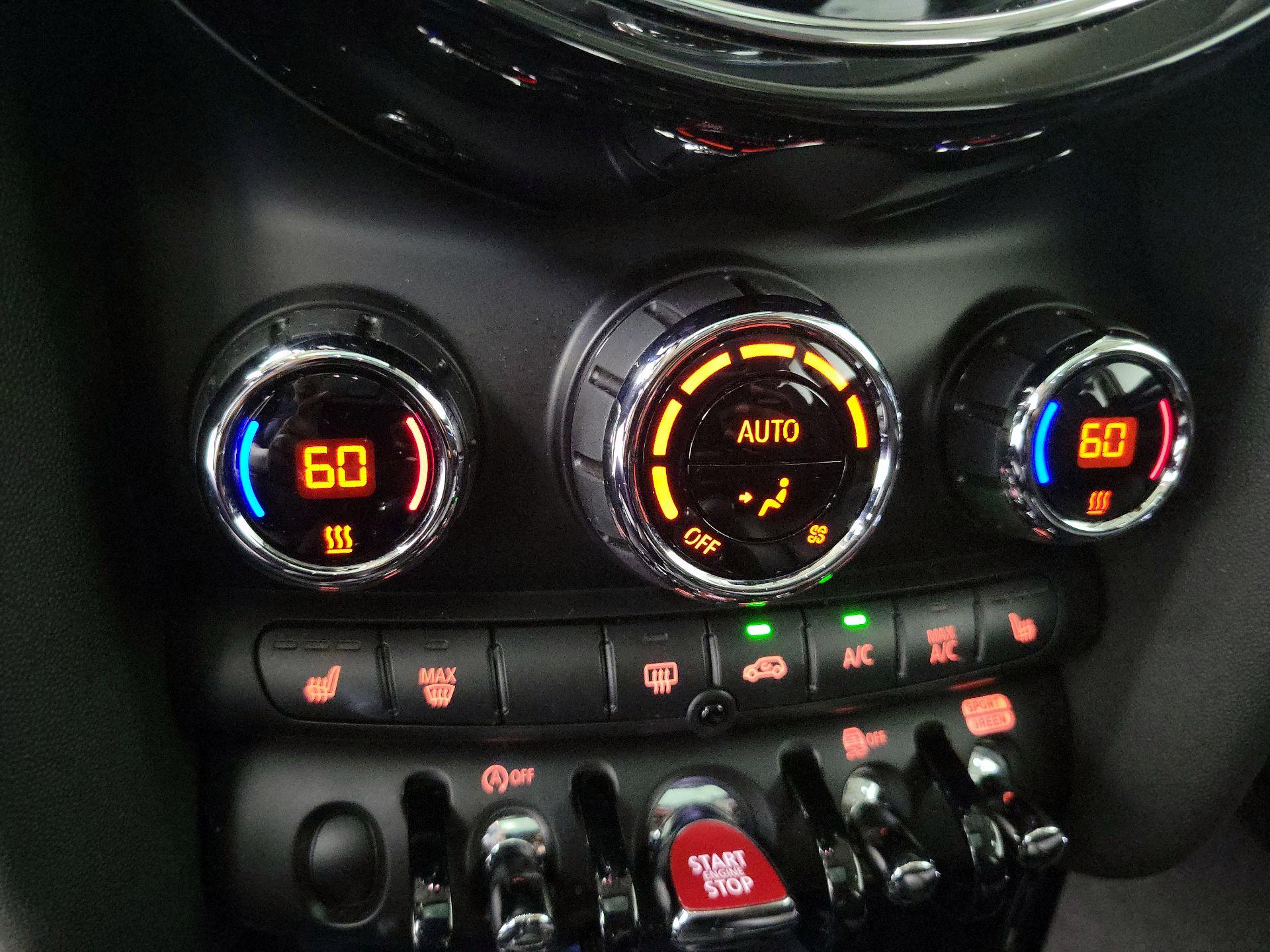 Thumbnail: 2023 MINI Cooper Hardtop - 17