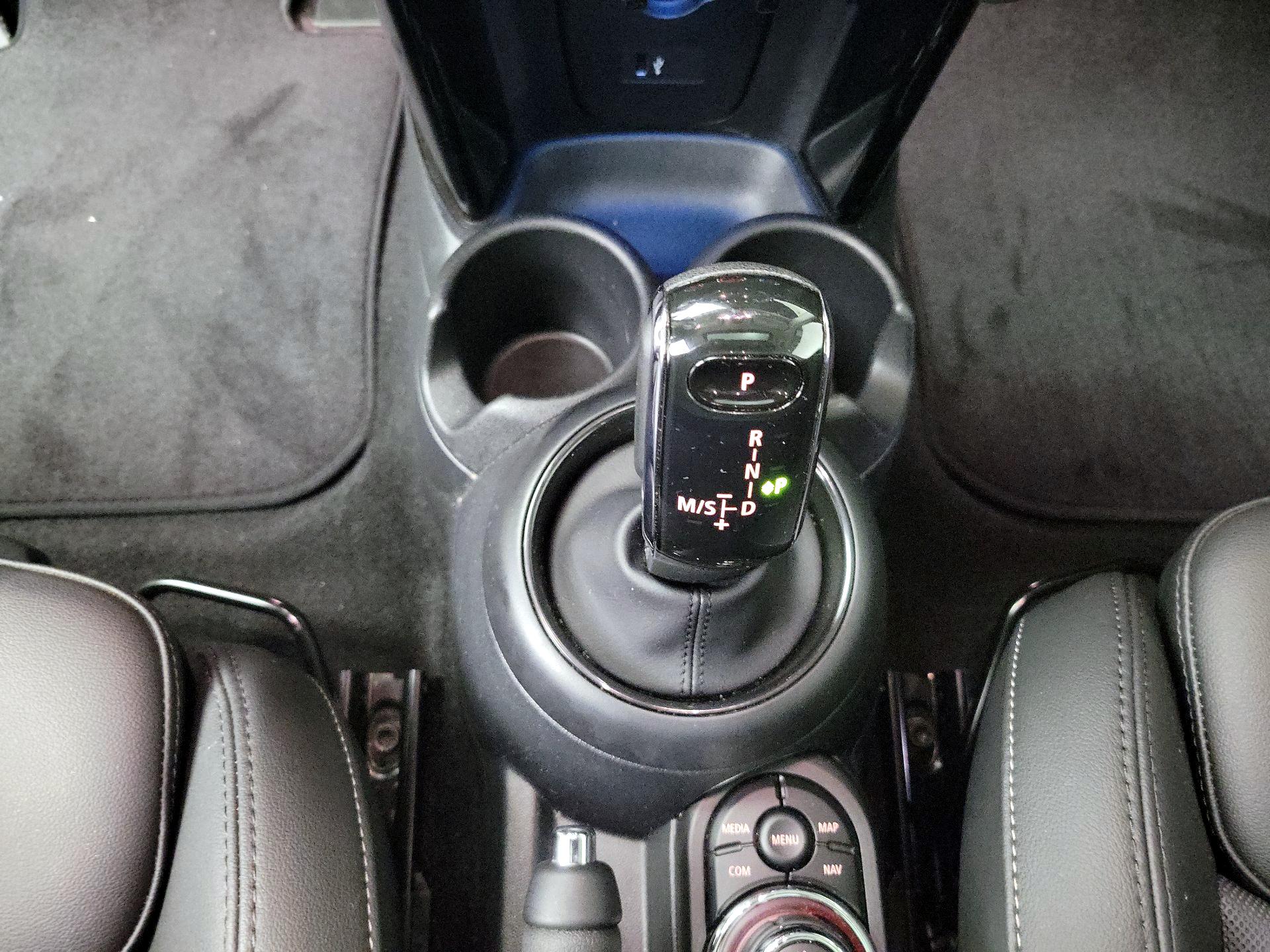 Thumbnail: 2023 MINI Cooper Hardtop - 18