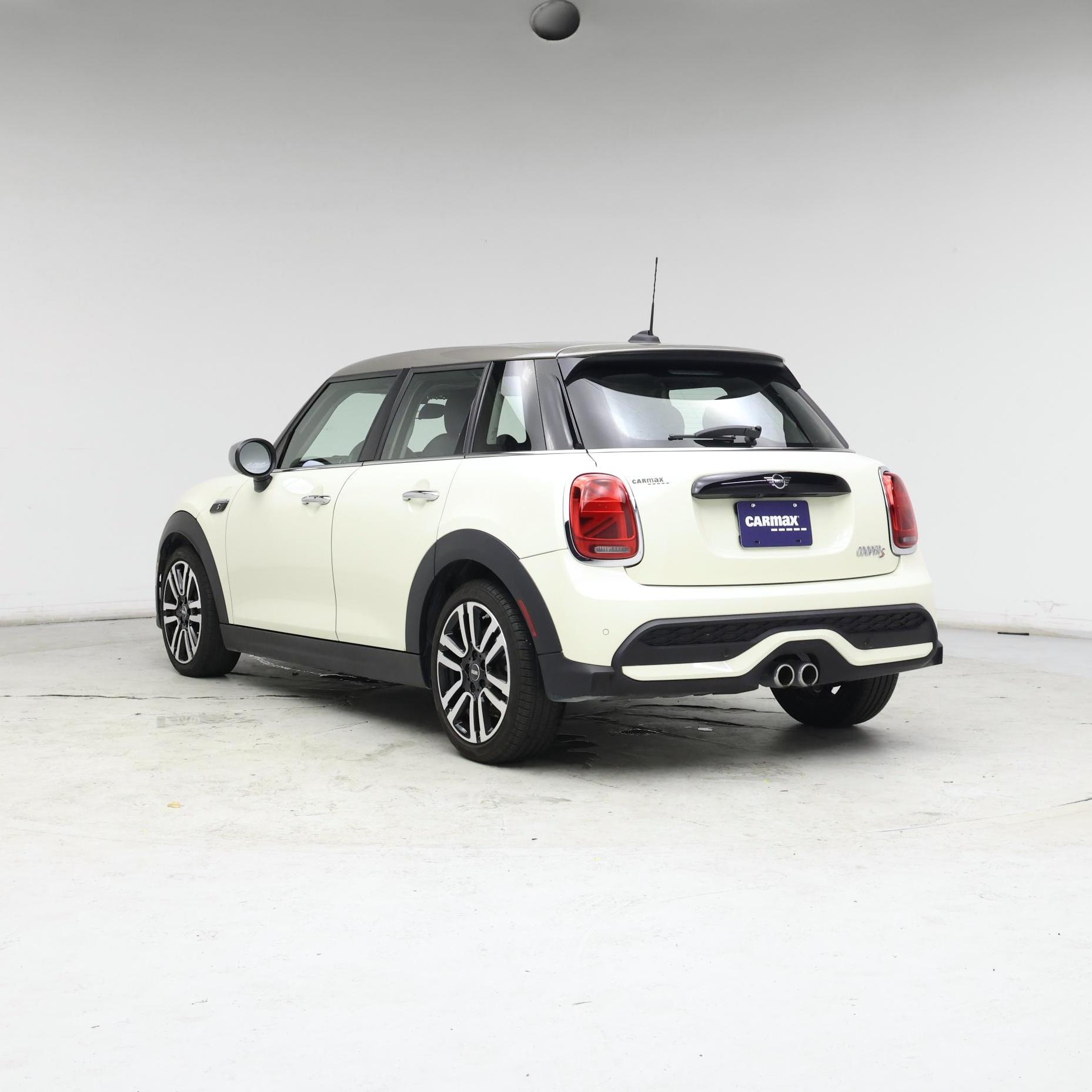 Thumbnail: 2023 MINI Cooper Hardtop - 2