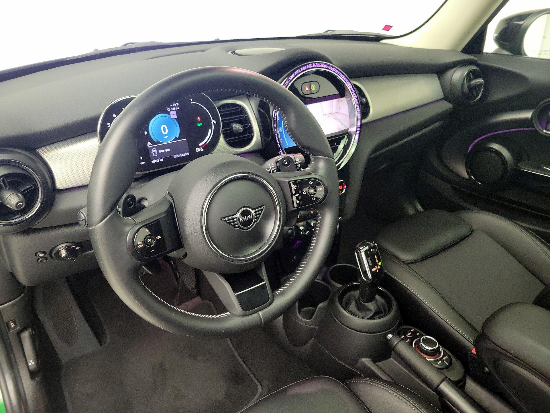 Thumbnail: 2022 MINI Cooper Hardtop - 9