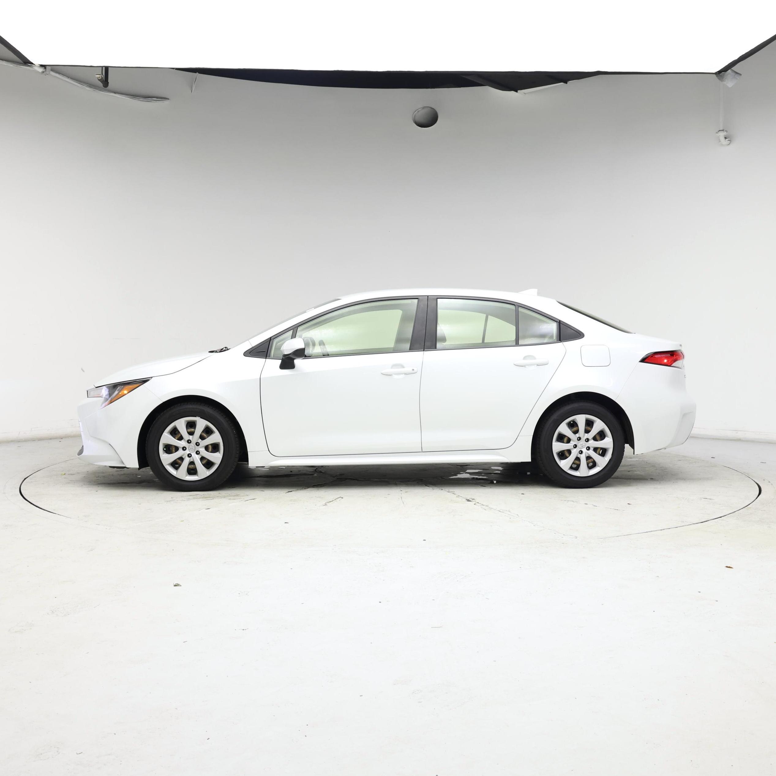 Thumbnail: 2022 Toyota Corolla - 3
