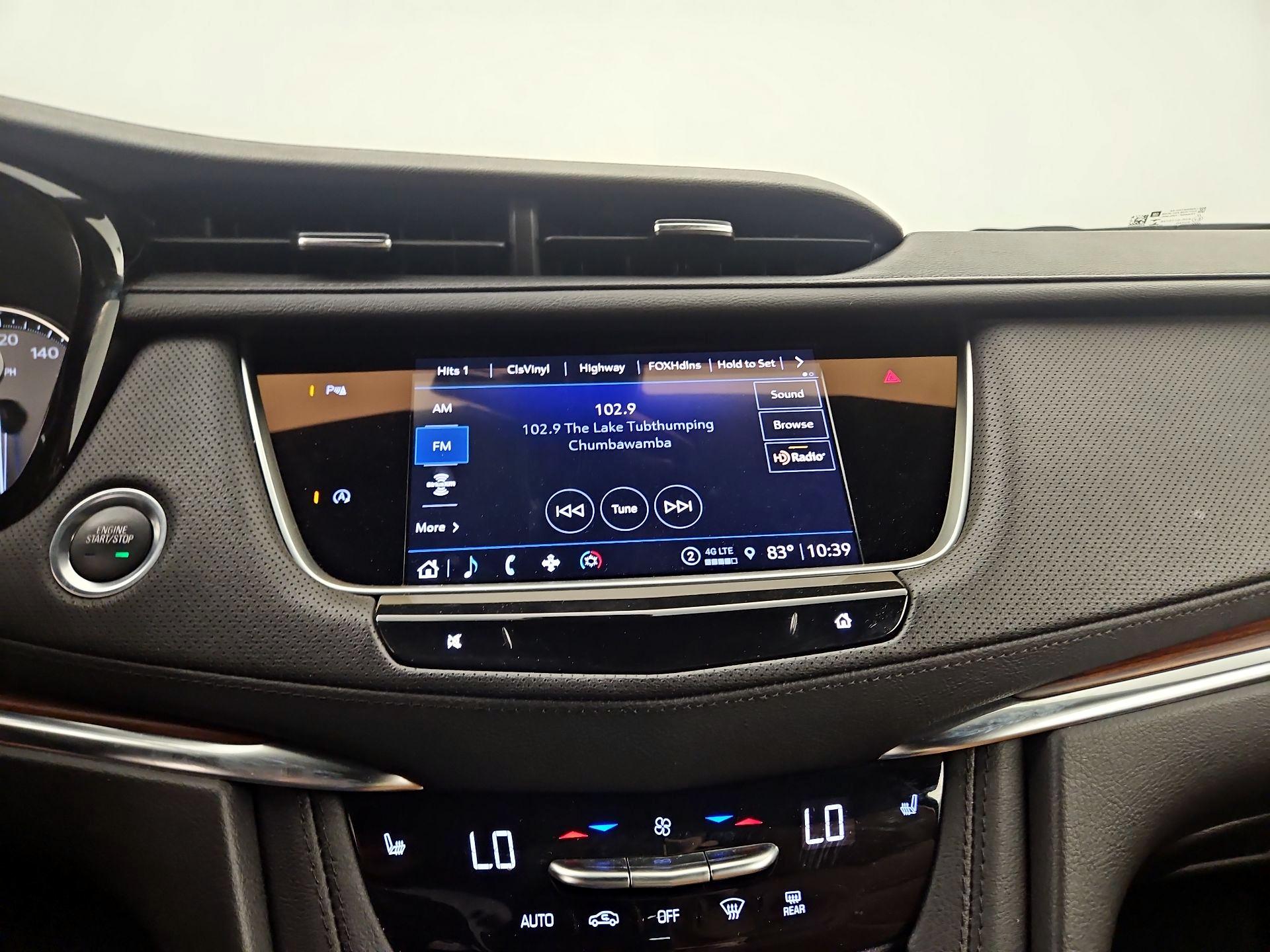 Thumbnail: 2022 Cadillac XT5 - 16