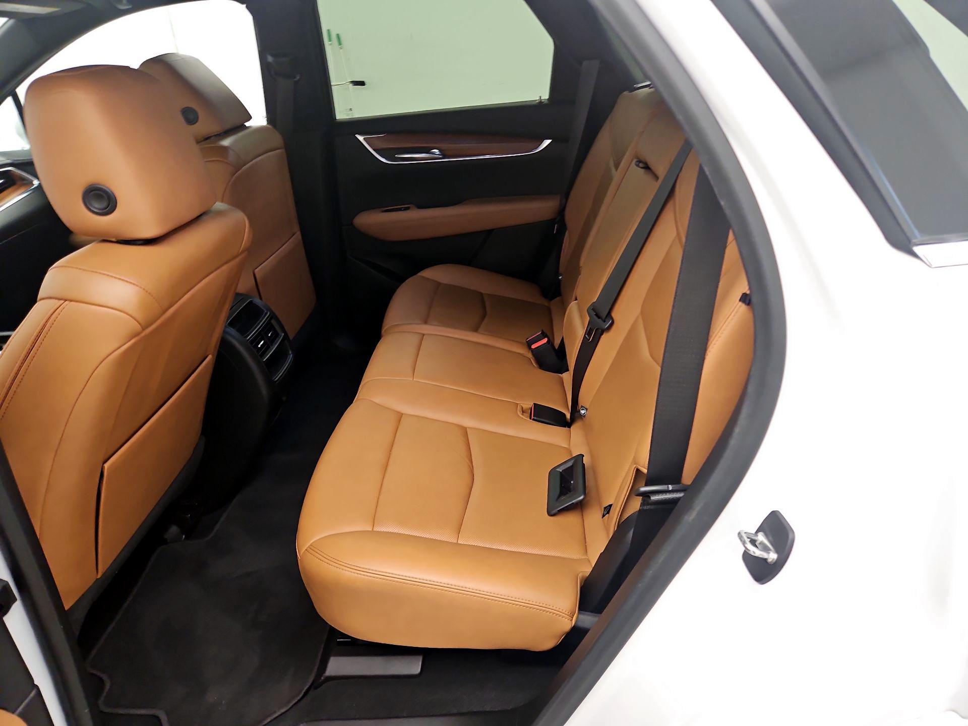 Thumbnail: 2022 Cadillac XT5 - 20