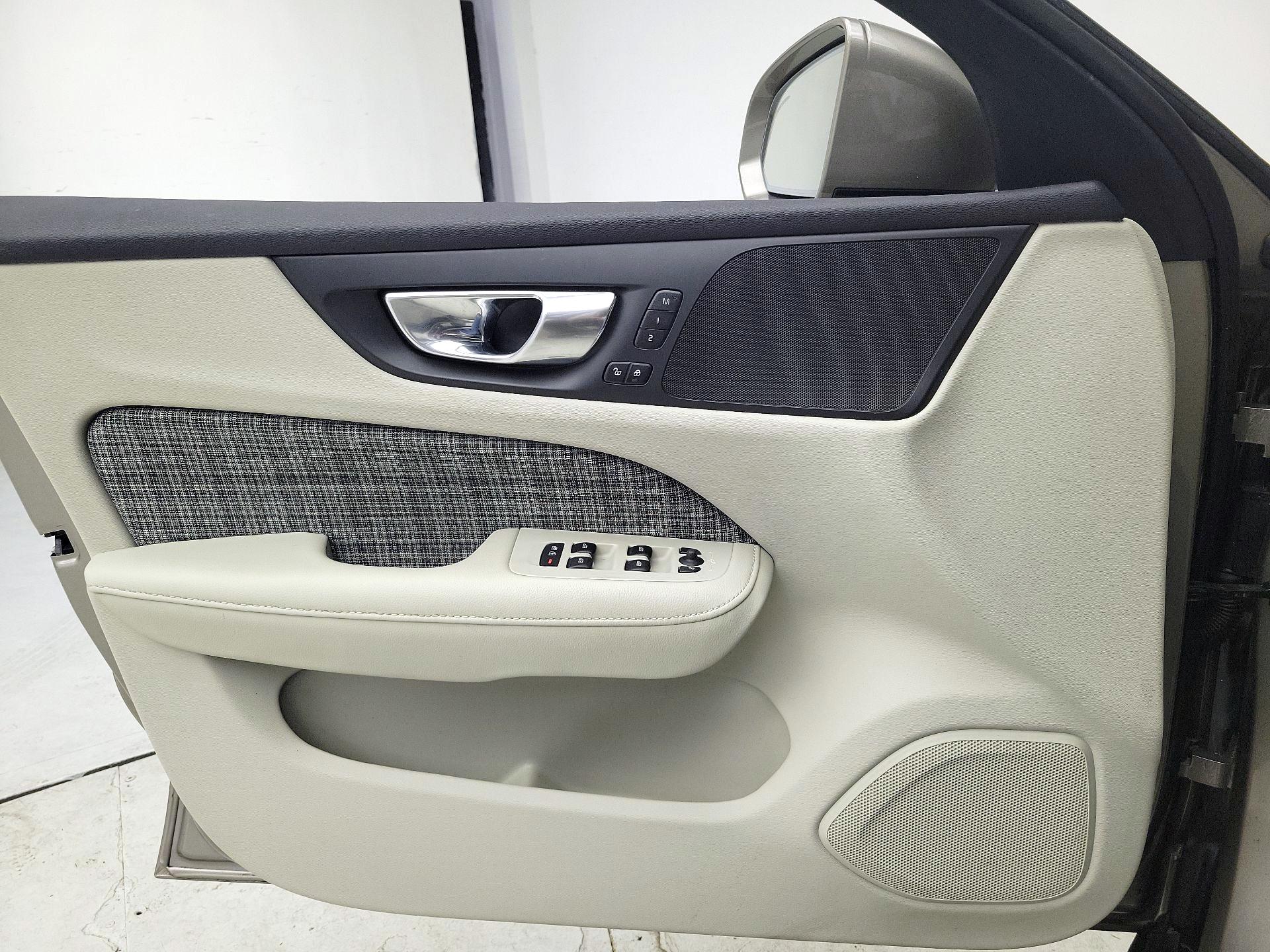 Thumbnail: 2021 Volvo S60 - 12
