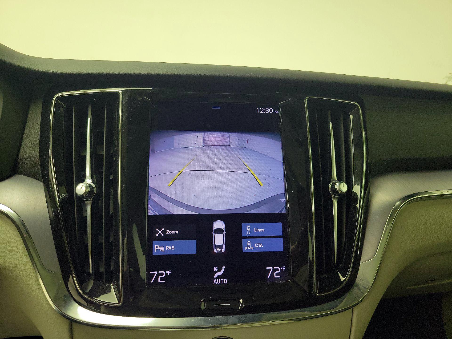 Thumbnail: 2021 Volvo S60 - 14