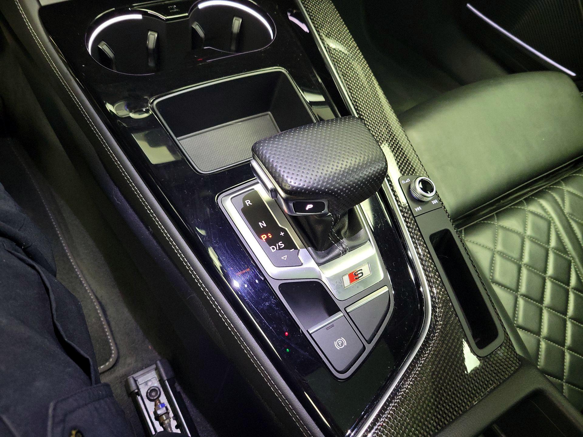 Thumbnail: 2020 Audi S5 - 17