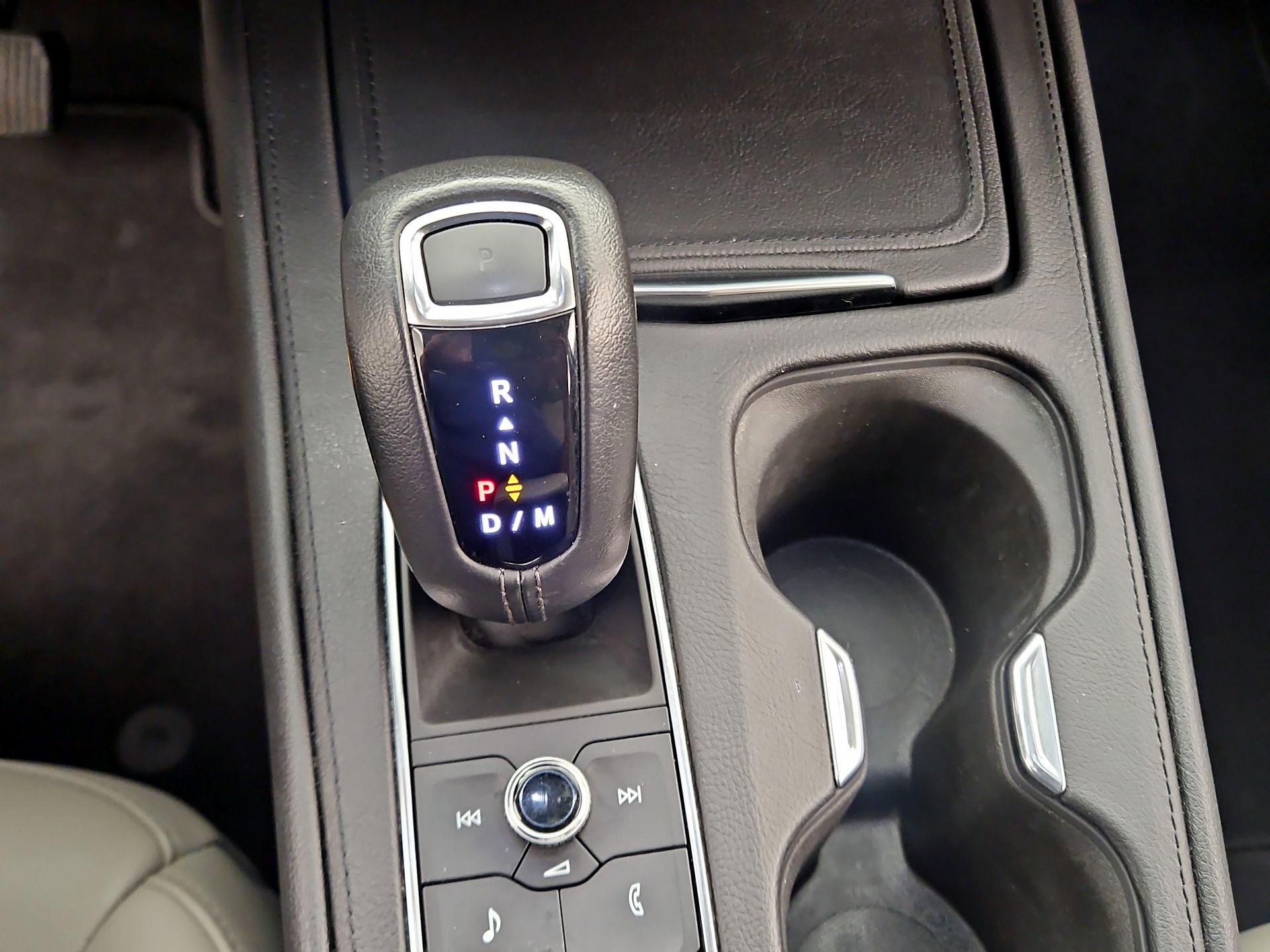 Thumbnail: 2019 Cadillac XT4 - 17