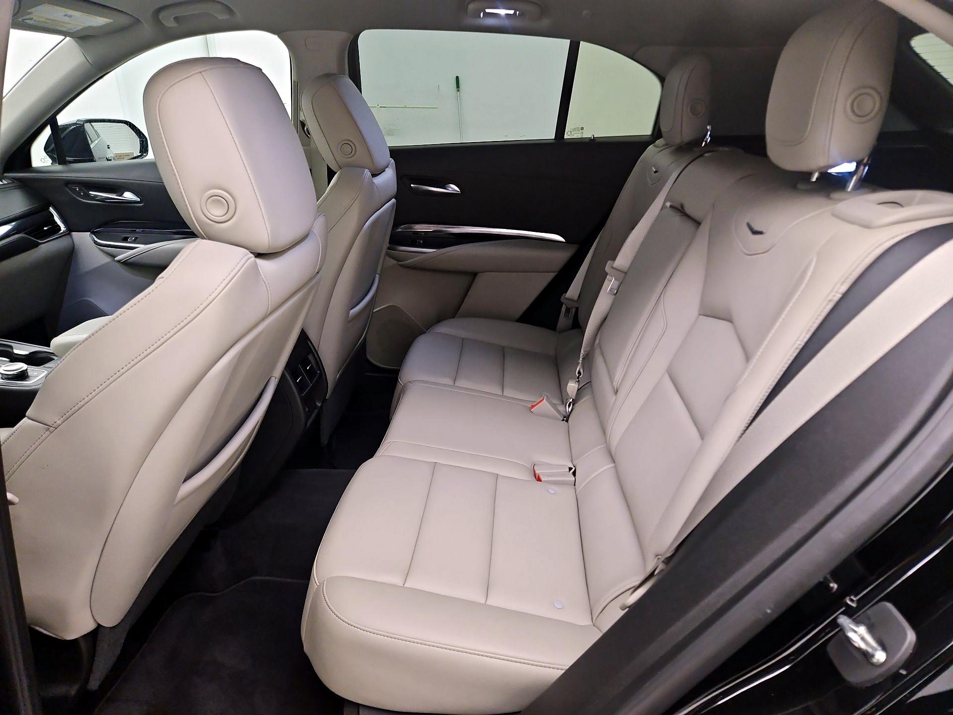 Thumbnail: 2019 Cadillac XT4 - 19
