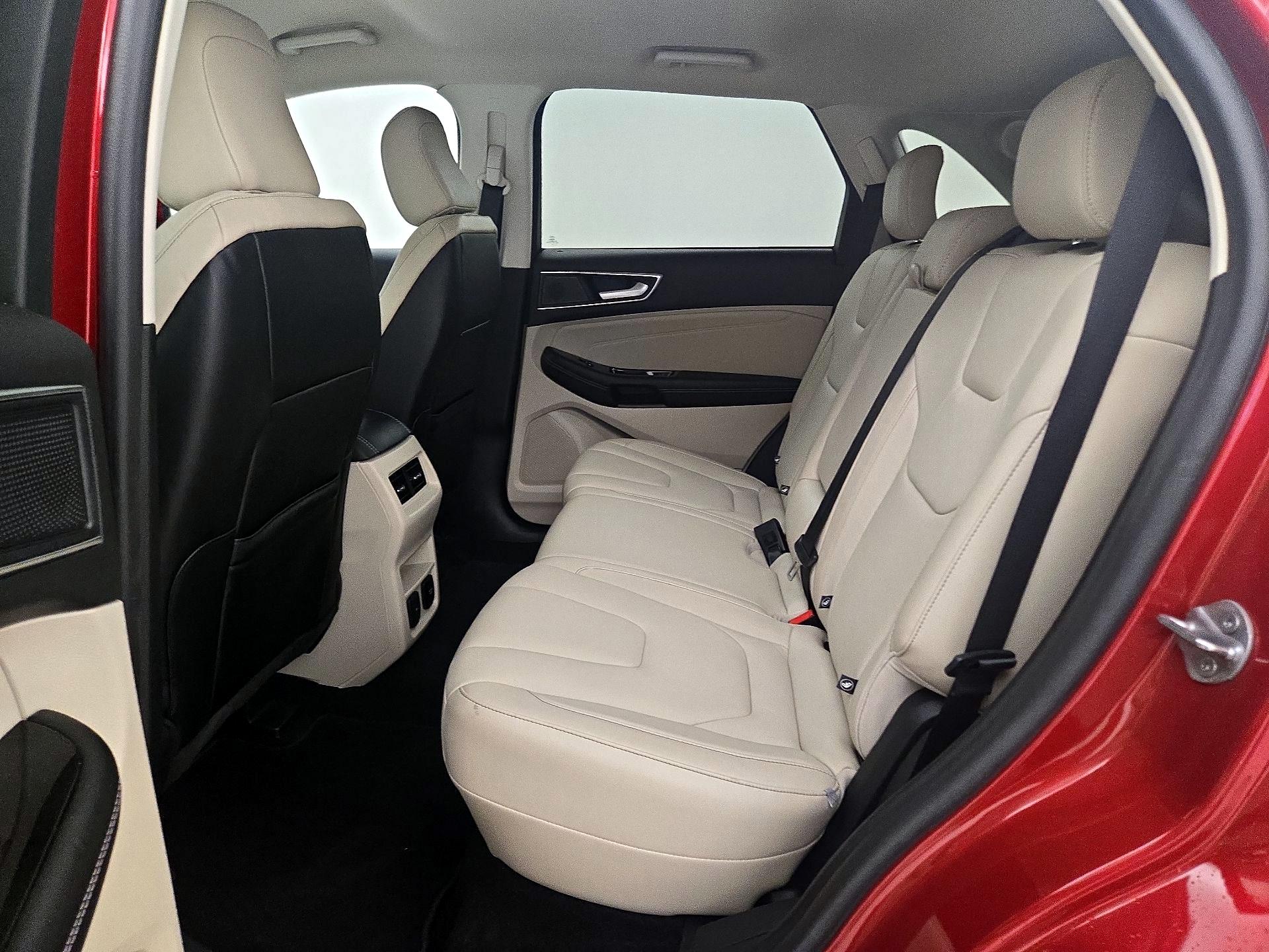 Thumbnail: 2020 Ford Edge - 20
