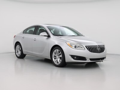 Silver 2017 Buick Regal Premium 2