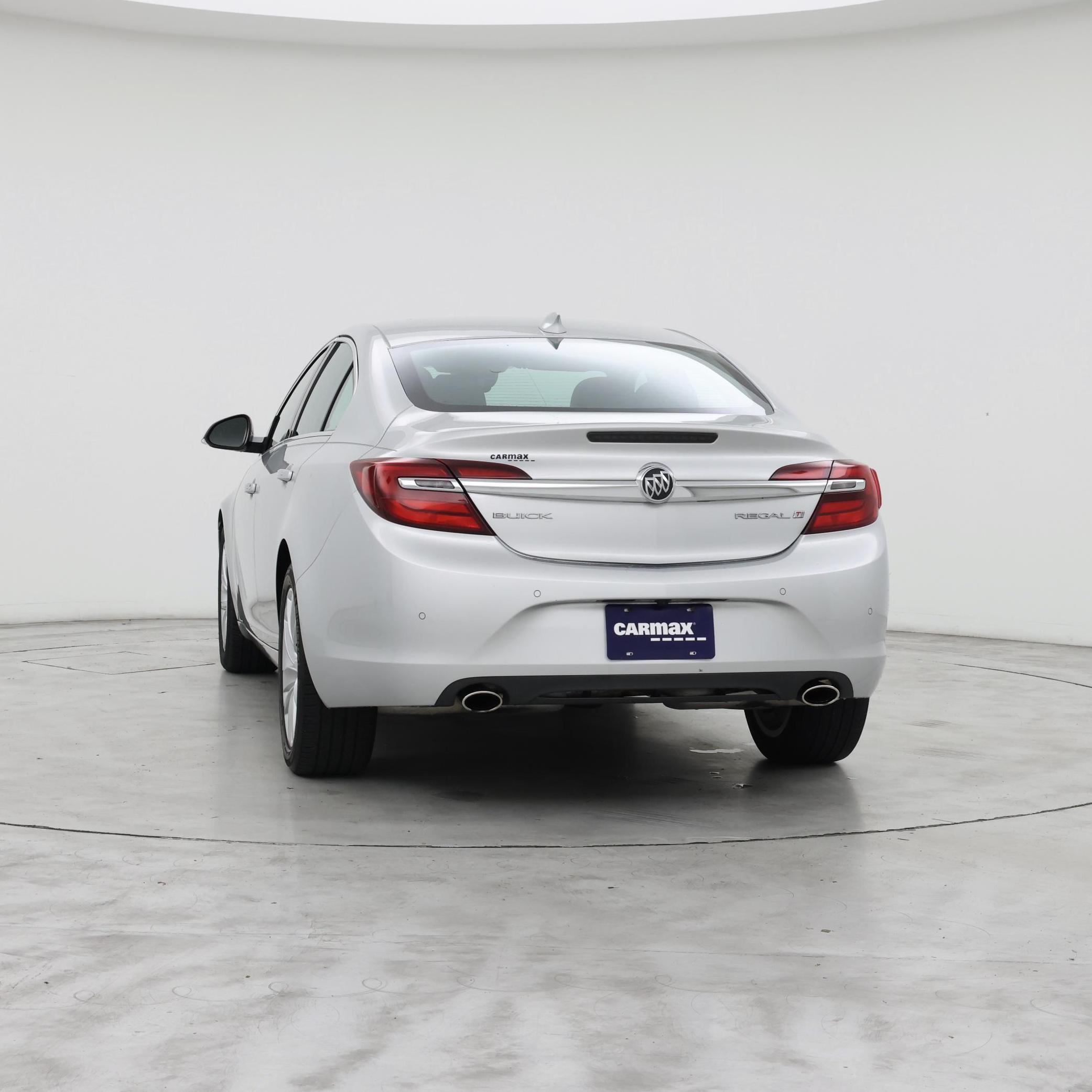 Thumbnail: 2017 Buick Regal - 6