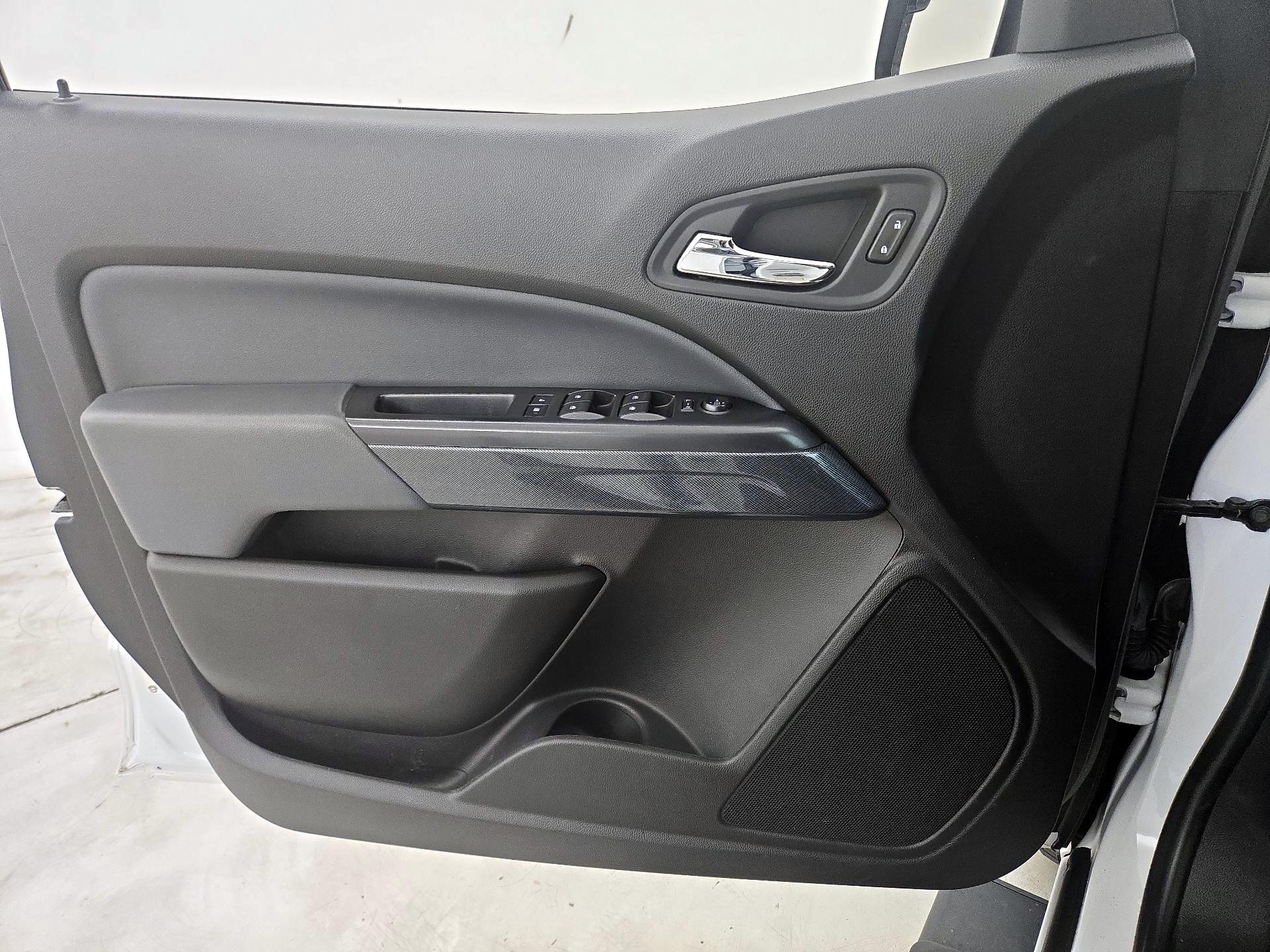 Thumbnail: 2019 Chevrolet Colorado - 12