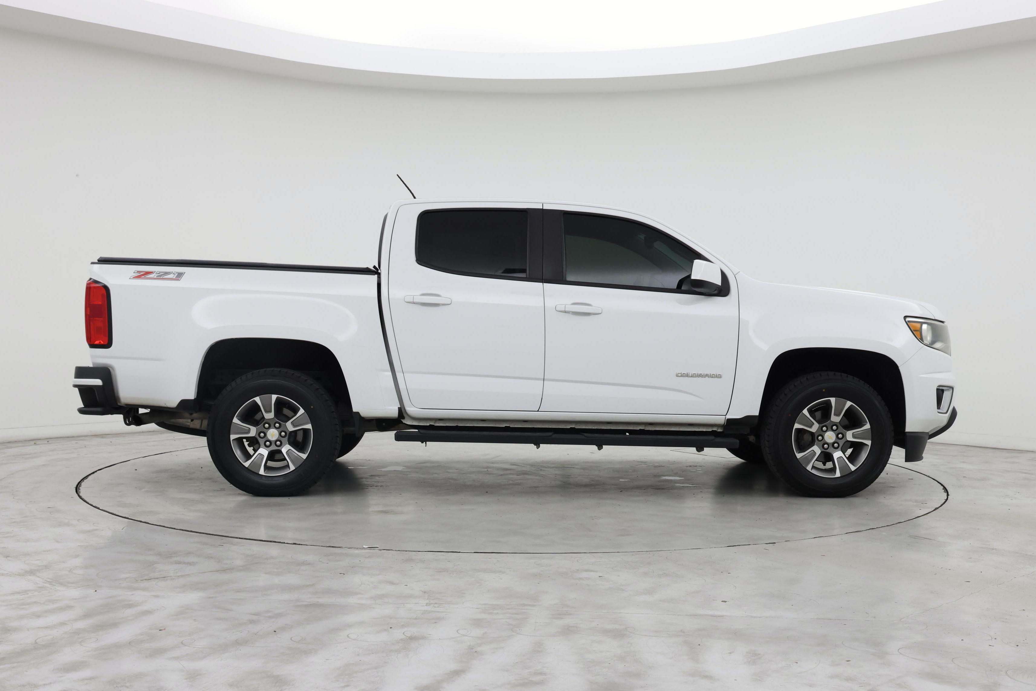 Thumbnail: 2019 Chevrolet Colorado - 7