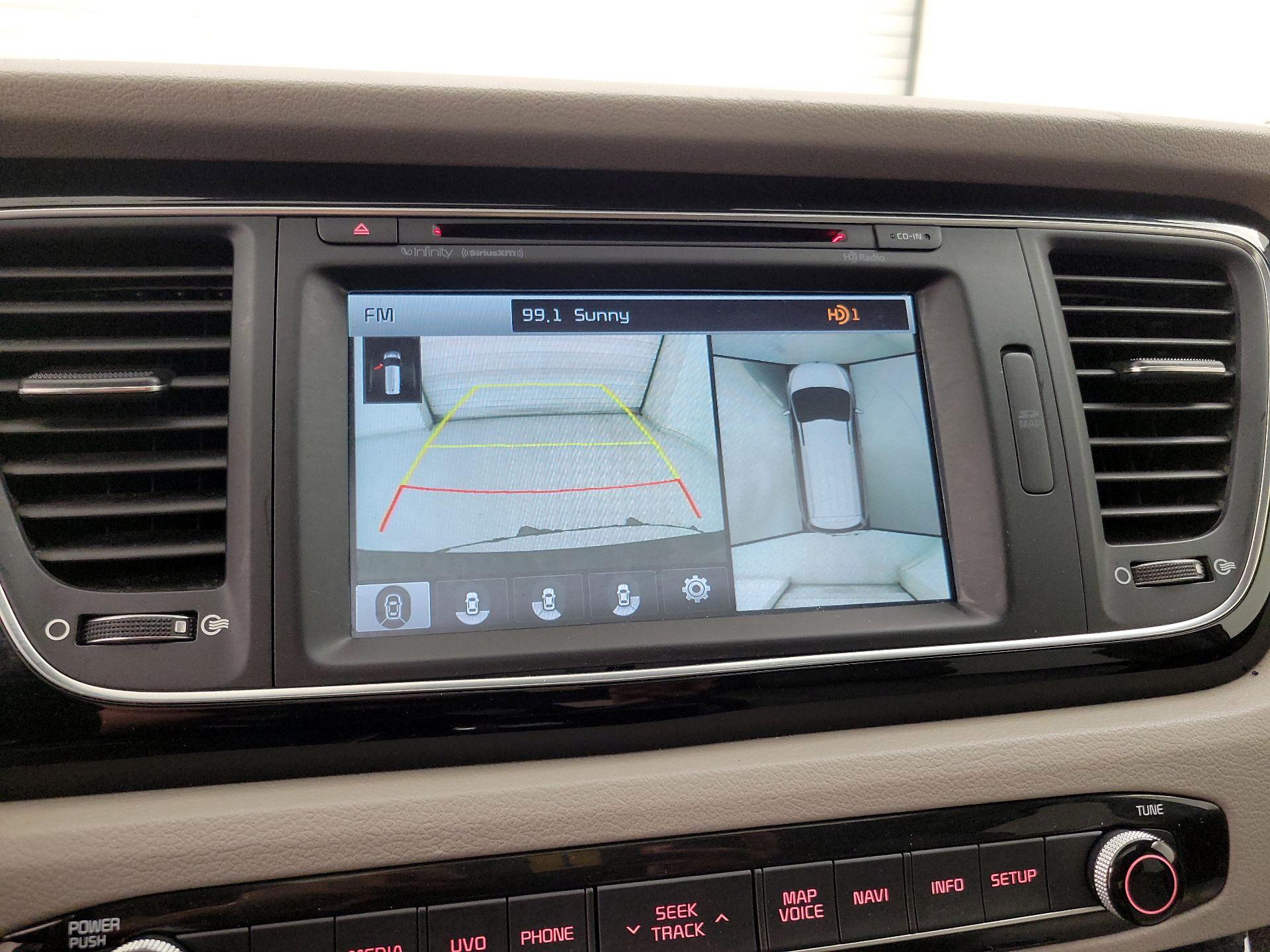 Thumbnail: 2015 Kia Sedona - 15