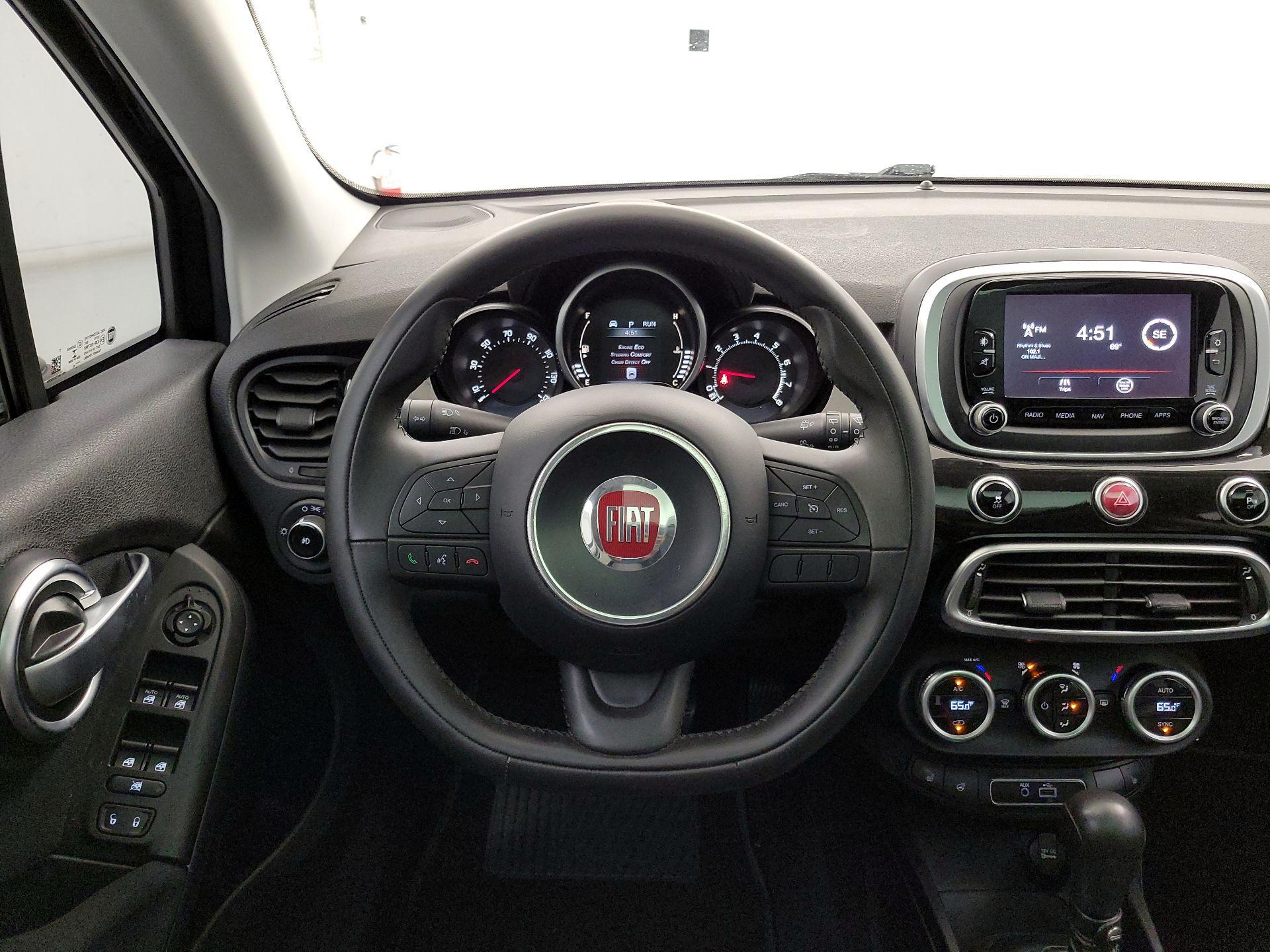 Thumbnail: 2016 Fiat 500X - 10