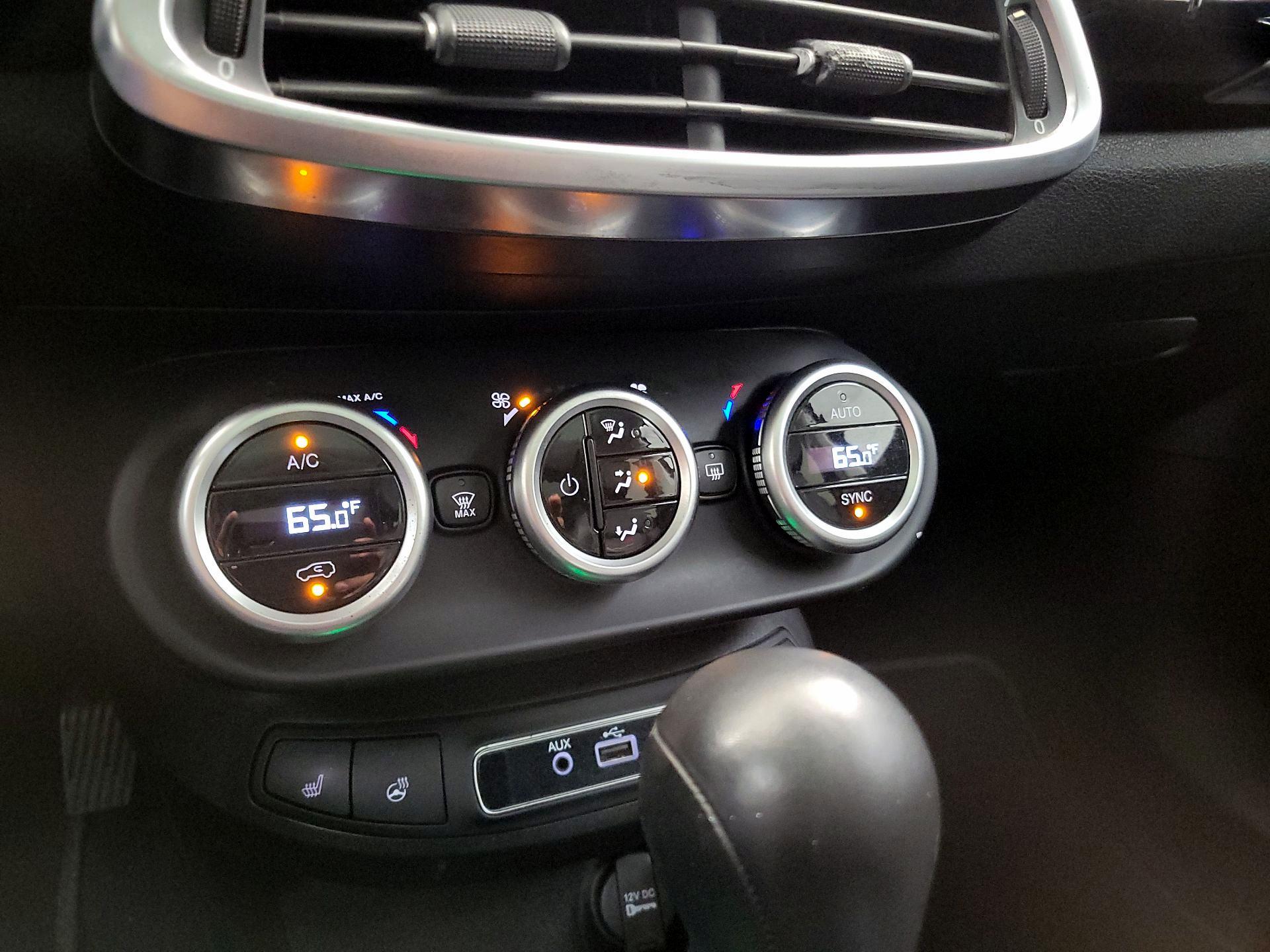 Thumbnail: 2016 Fiat 500X - 17