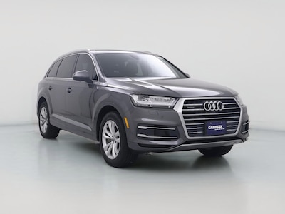 Gray 2019 Audi Q7 SE Premium