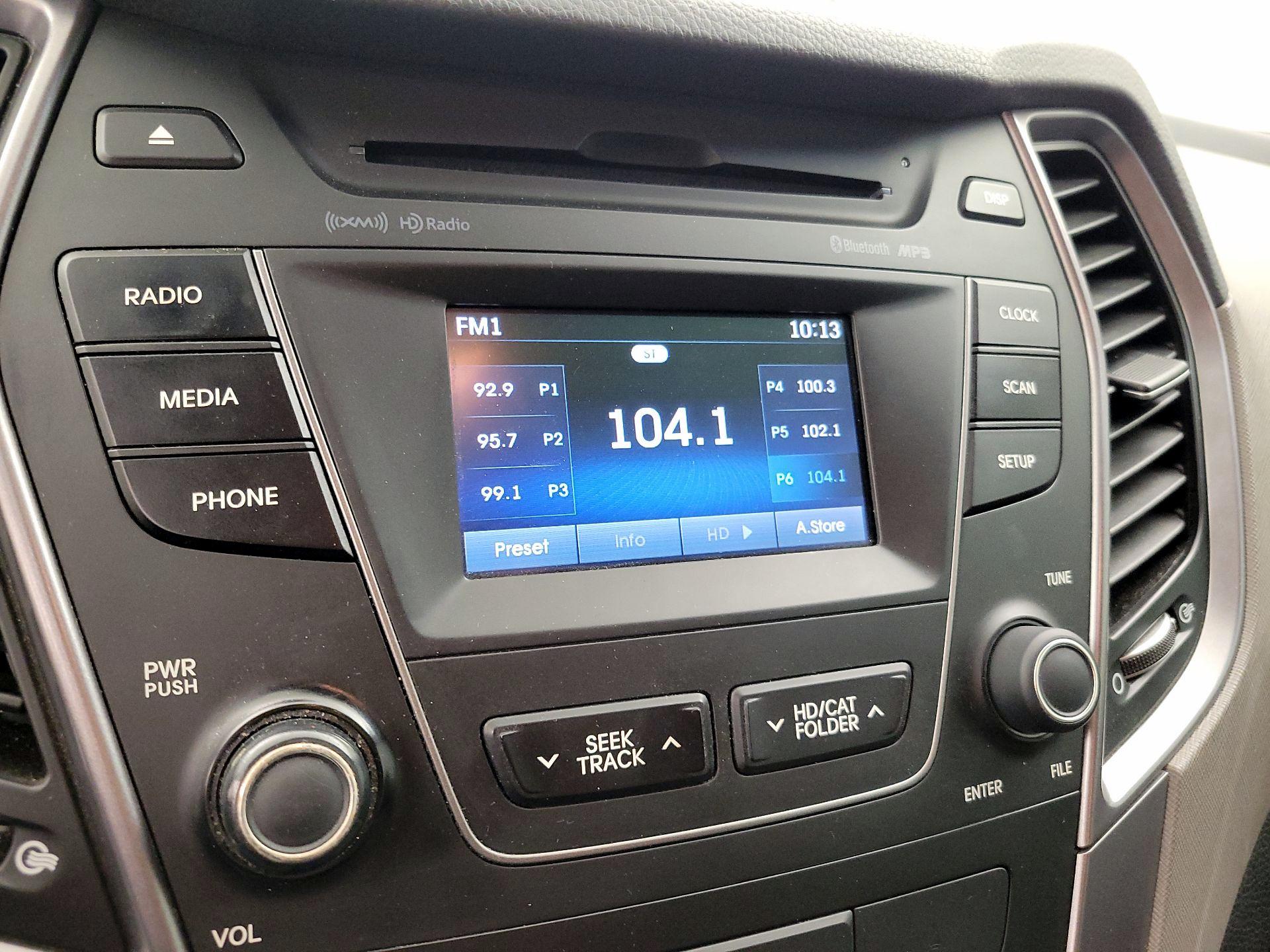 Thumbnail: 2014 Hyundai Santa Fe - 15