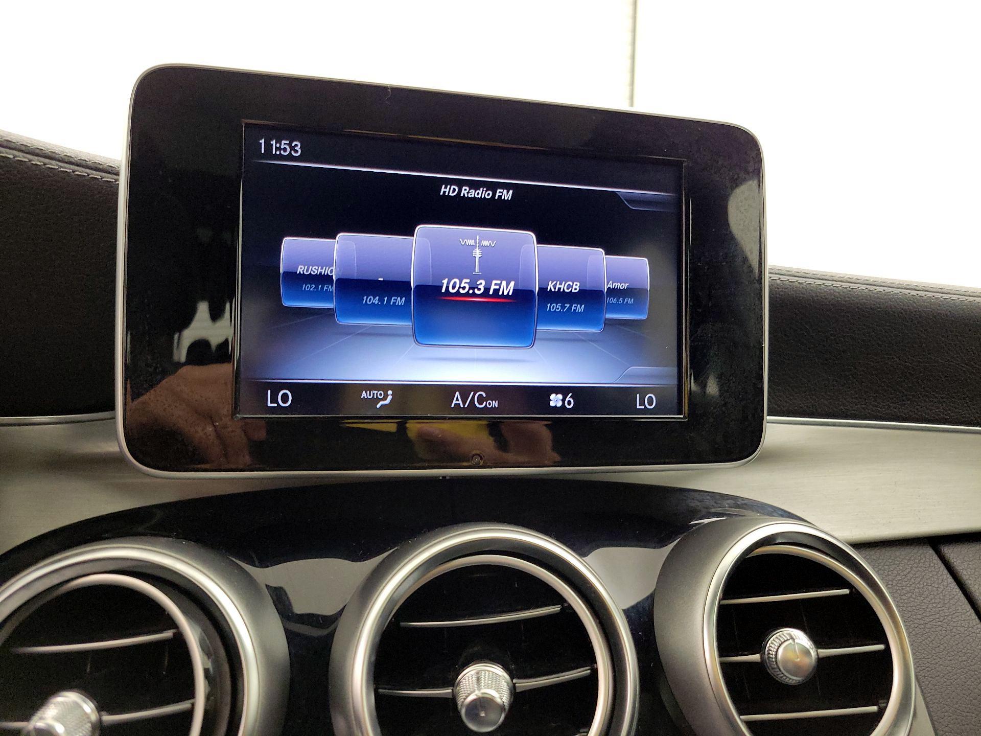 Thumbnail: 2015 Mercedes-Benz C-Class - 16