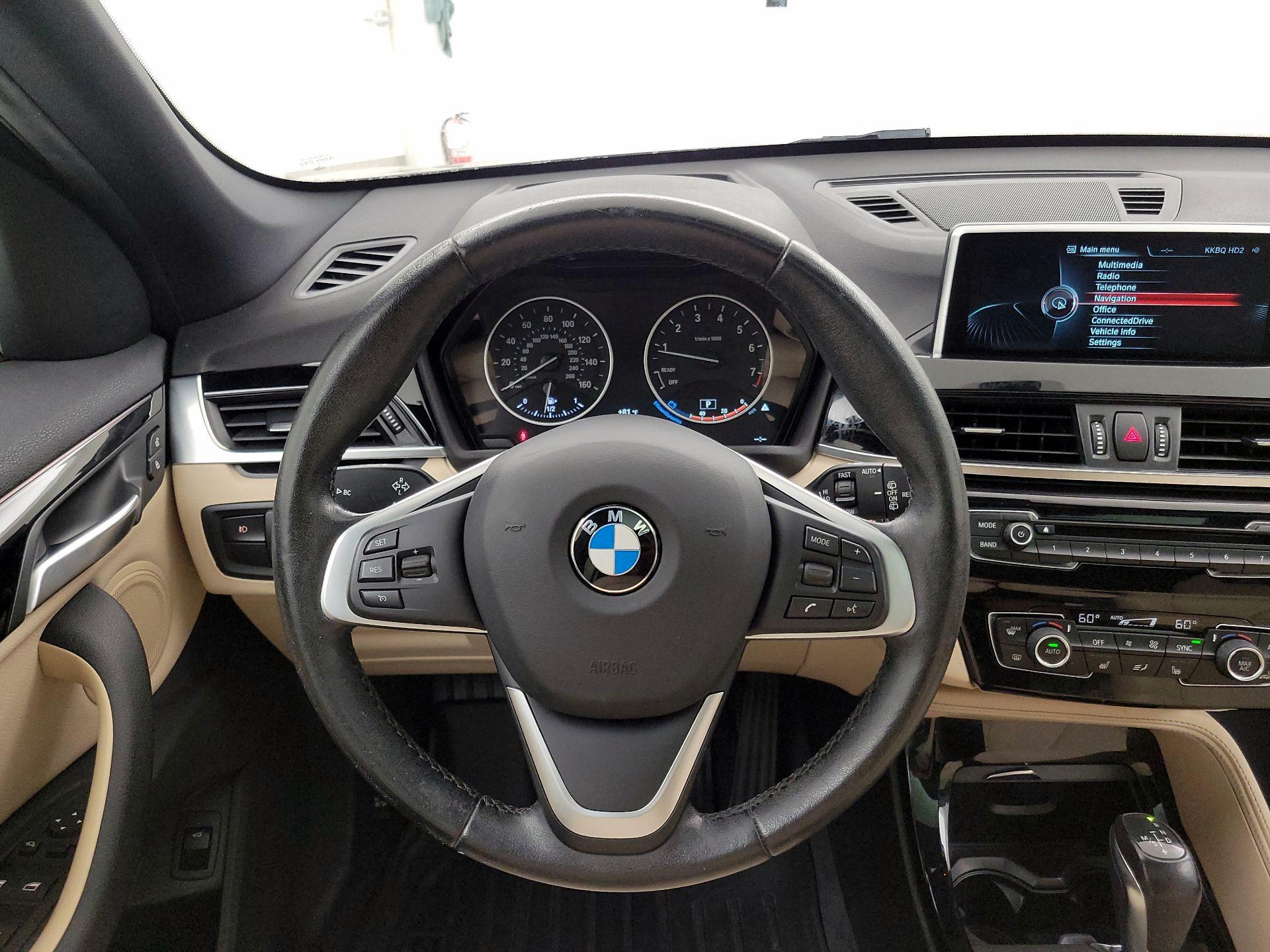 Thumbnail: 2016 BMW X1 - 10