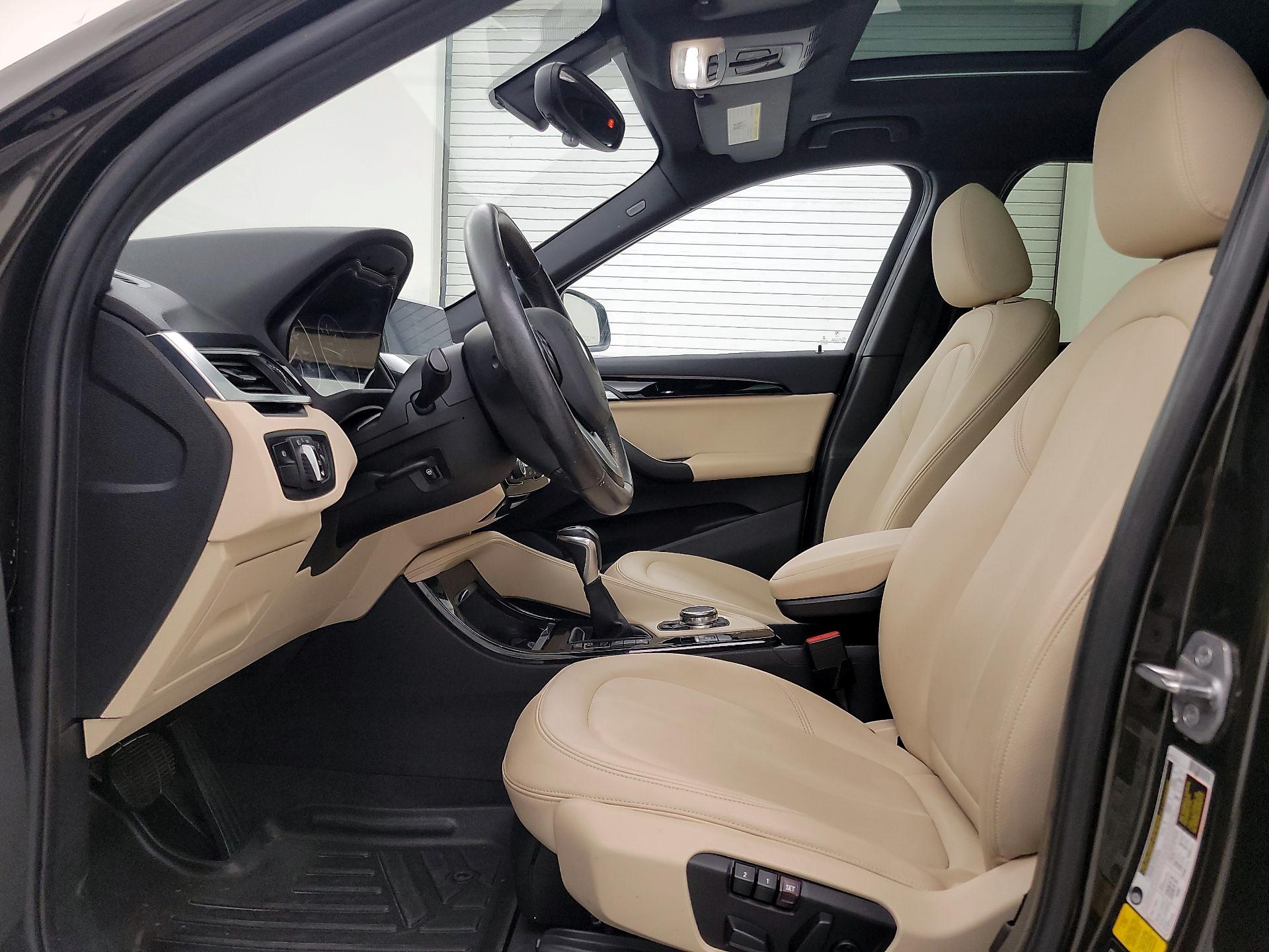 Thumbnail: 2016 BMW X1 - 11