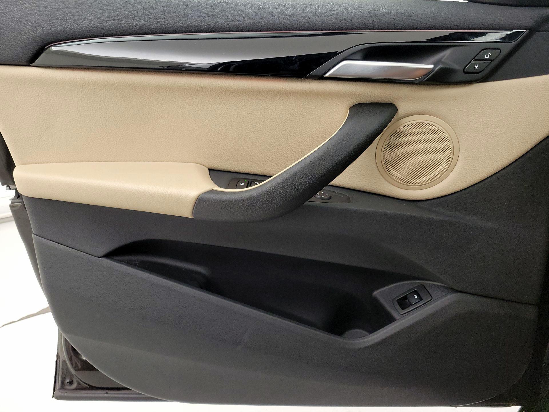 Thumbnail: 2016 BMW X1 - 12