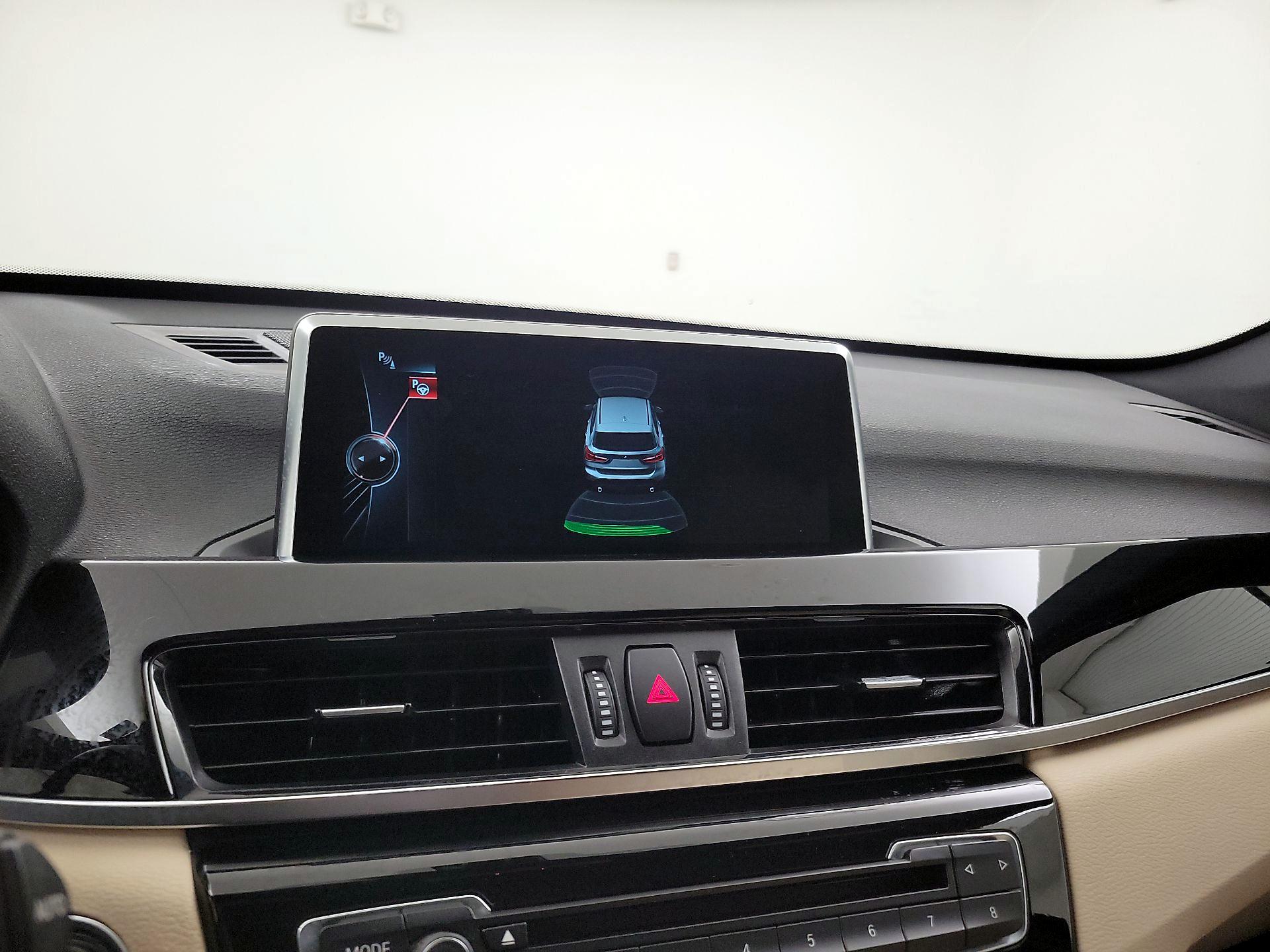 Thumbnail: 2016 BMW X1 - 15