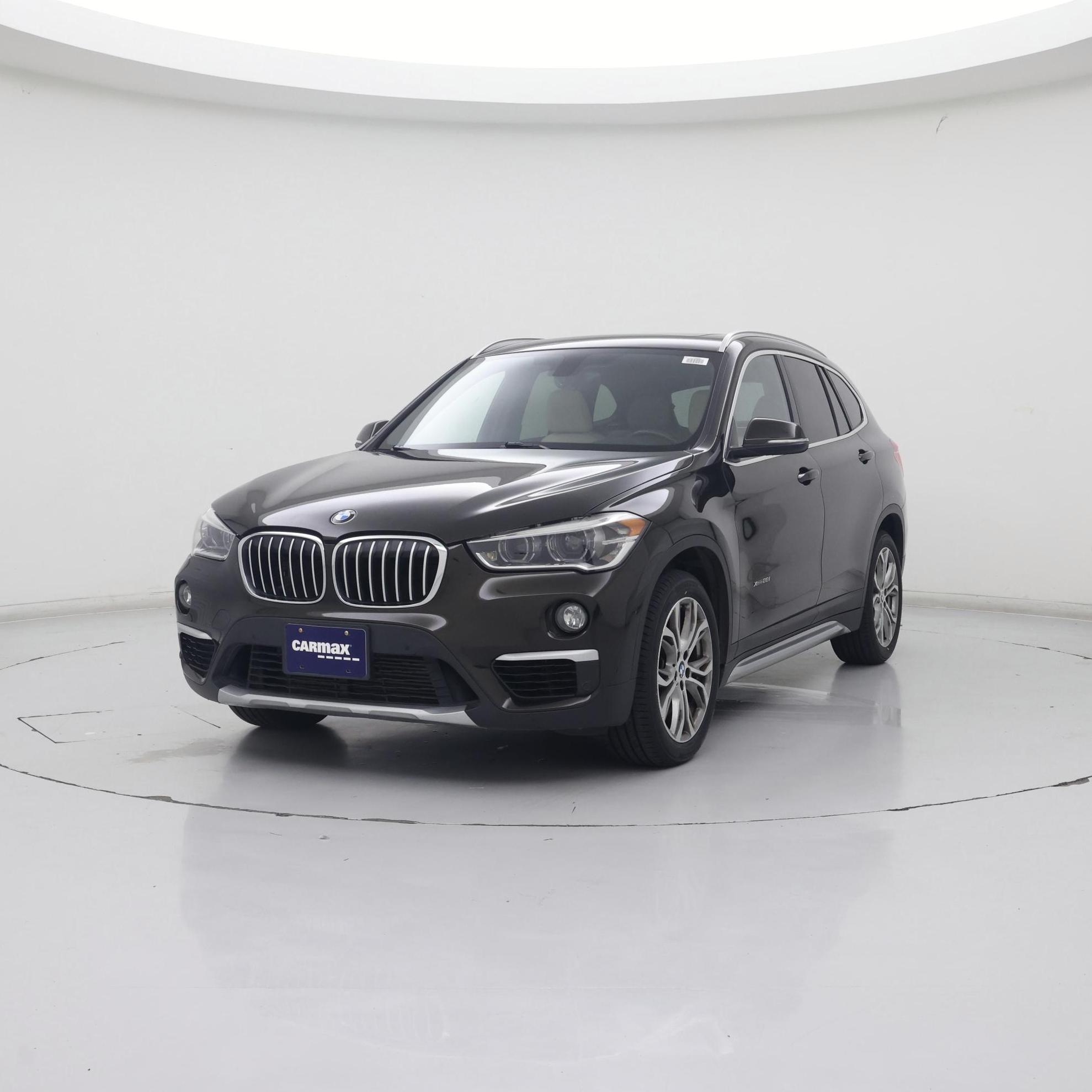 Thumbnail: 2016 BMW X1 - 4