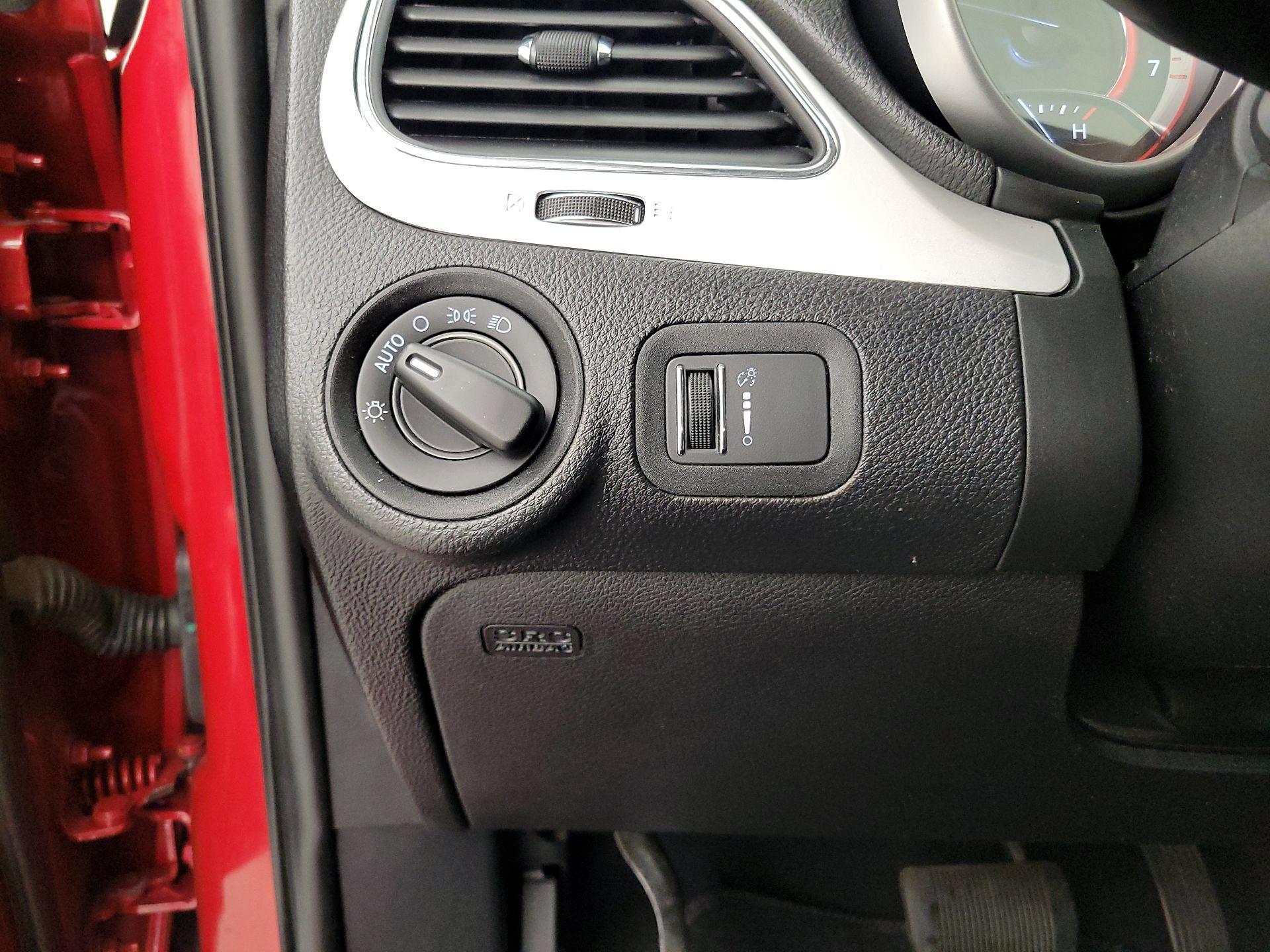 Thumbnail: 2018 Dodge Journey - 13