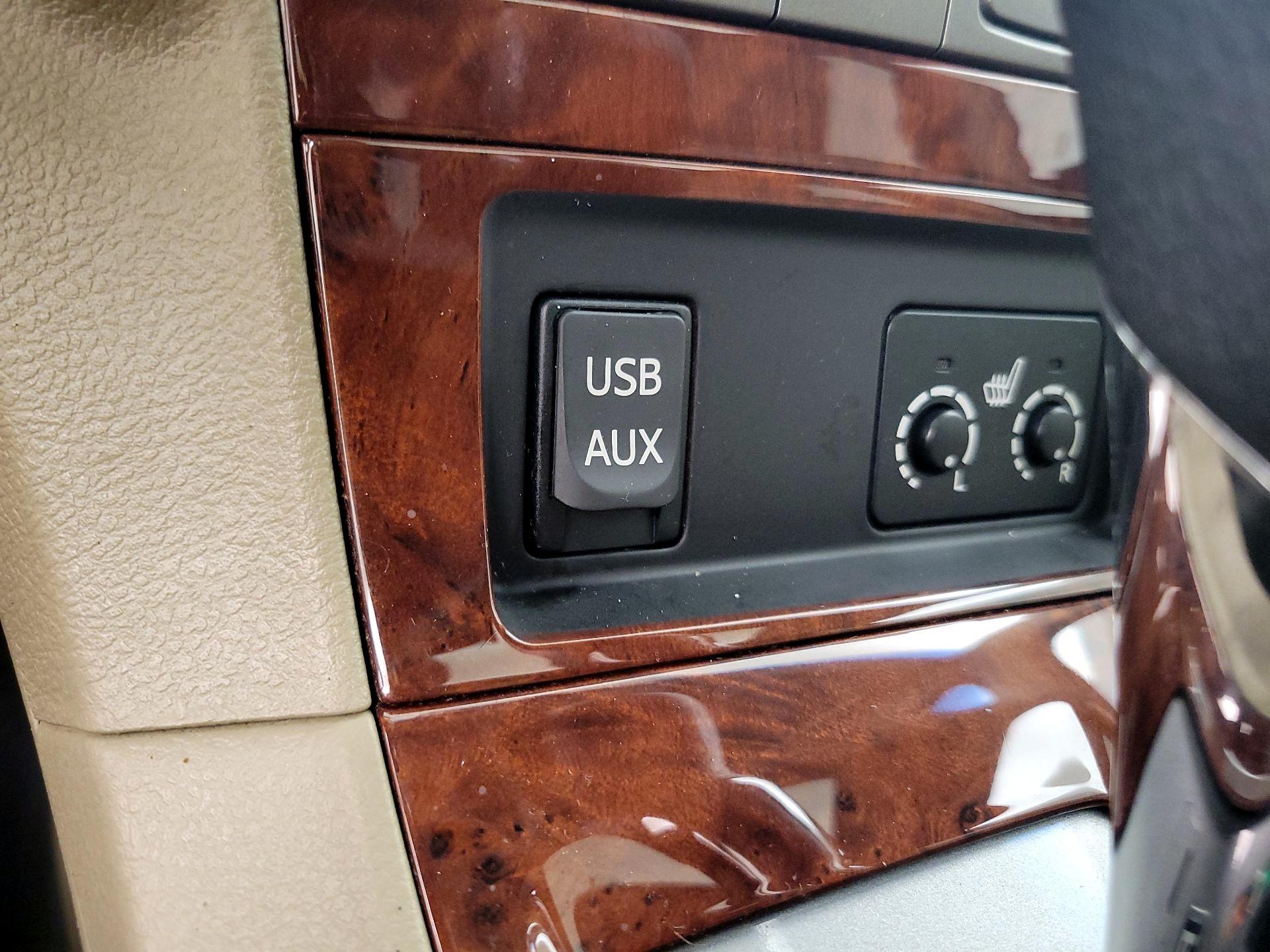 Thumbnail: 2013 Toyota Highlander - 18