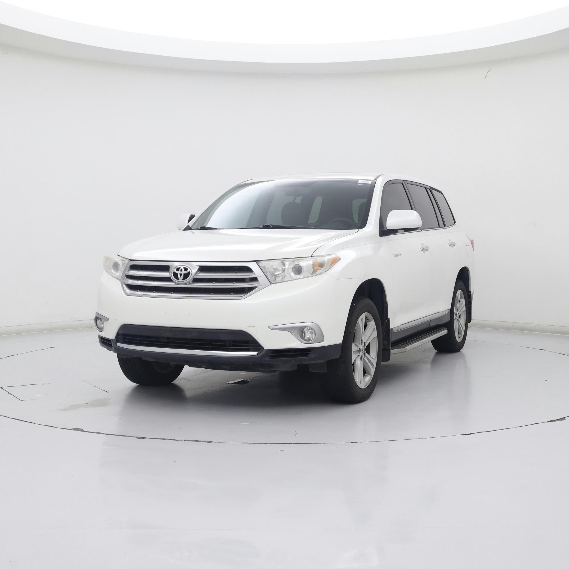Thumbnail: 2013 Toyota Highlander - 4