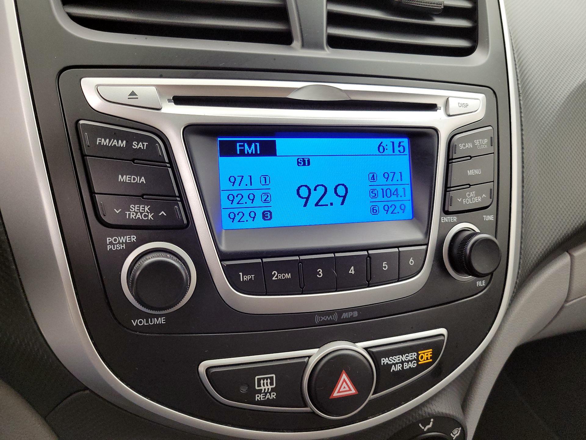 Thumbnail: 2014 Hyundai Accent - 14