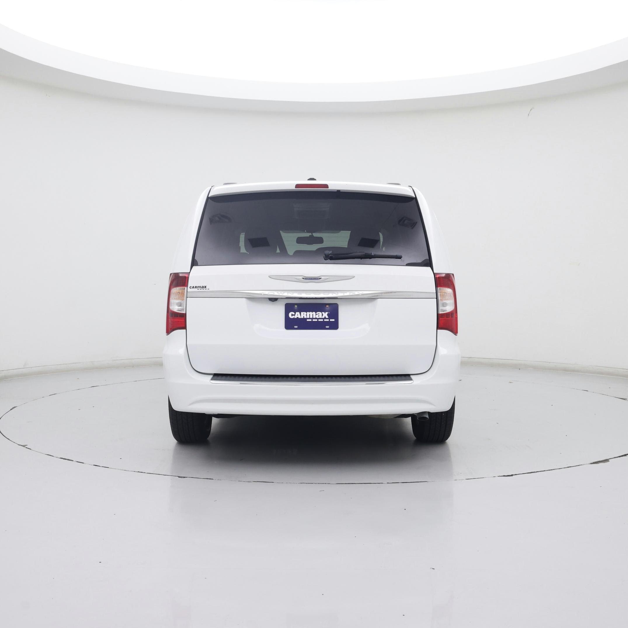 Thumbnail: 2014 Chrysler Town & Country - 6