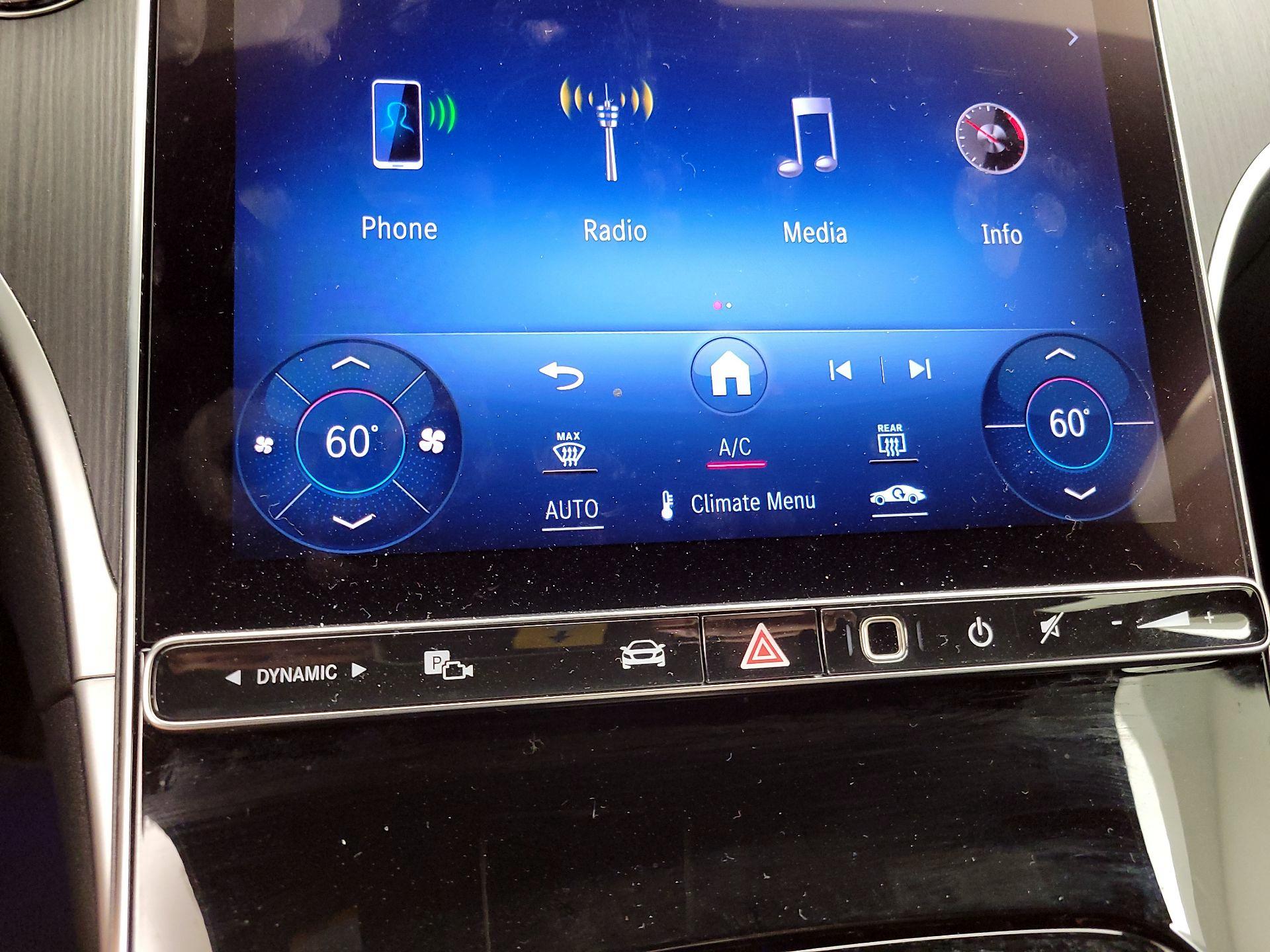 Thumbnail: 2024 Mercedes-Benz C-Class - 16