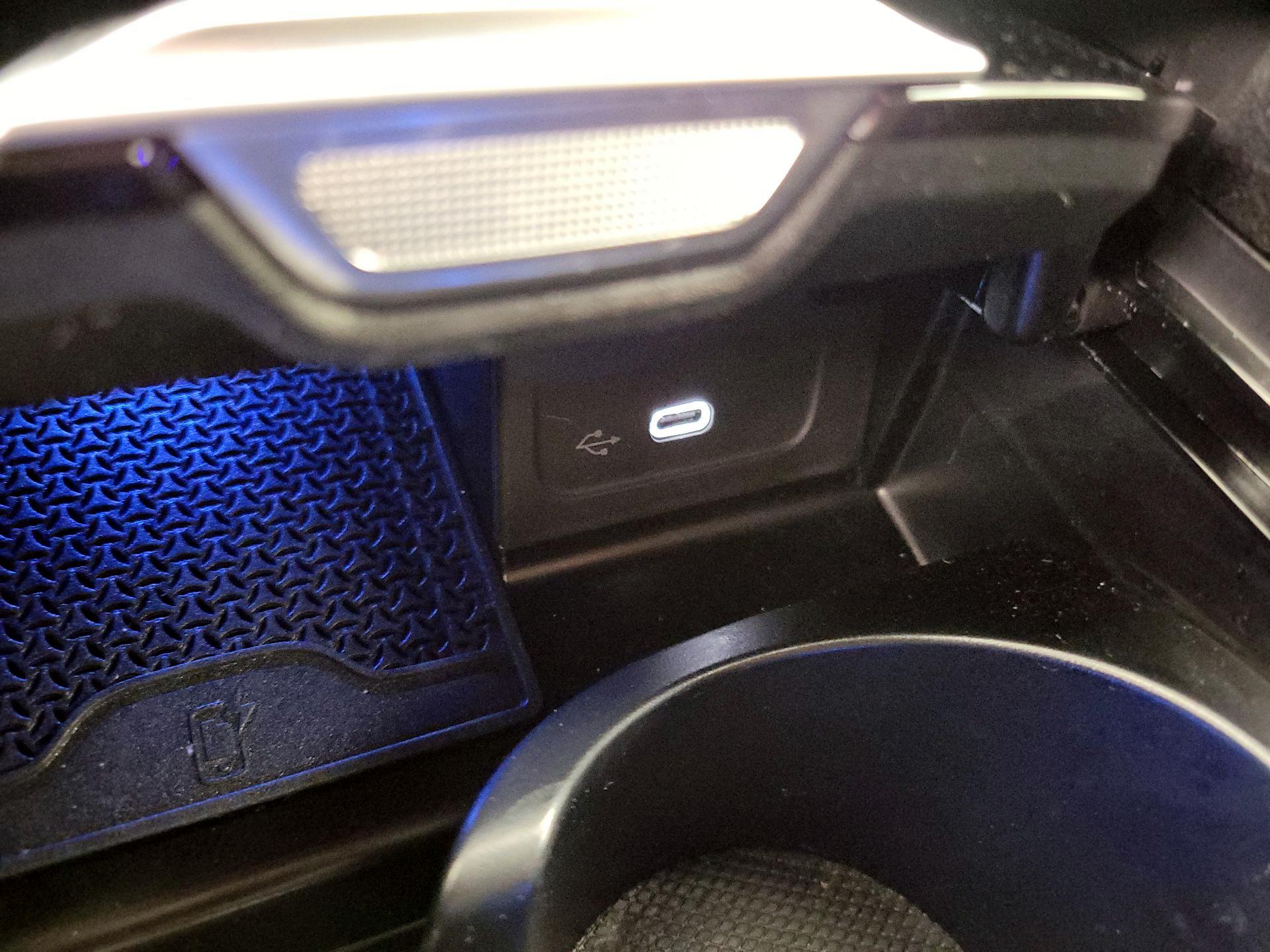 Thumbnail: 2024 Mercedes-Benz C-Class - 18