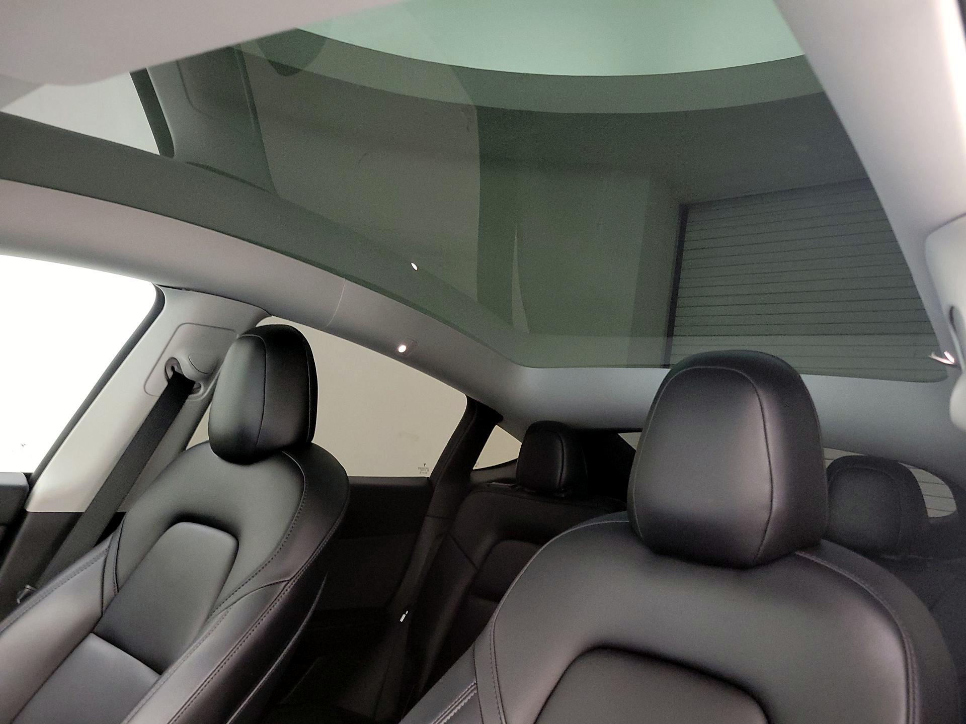 Thumbnail: 2022 Tesla Model Y - 18