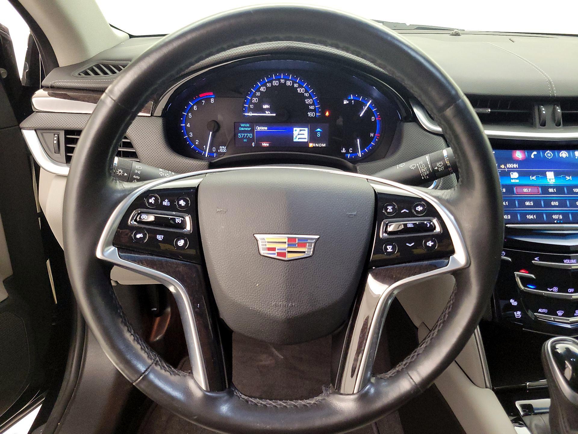 Thumbnail: 2016 Cadillac XTS - 10